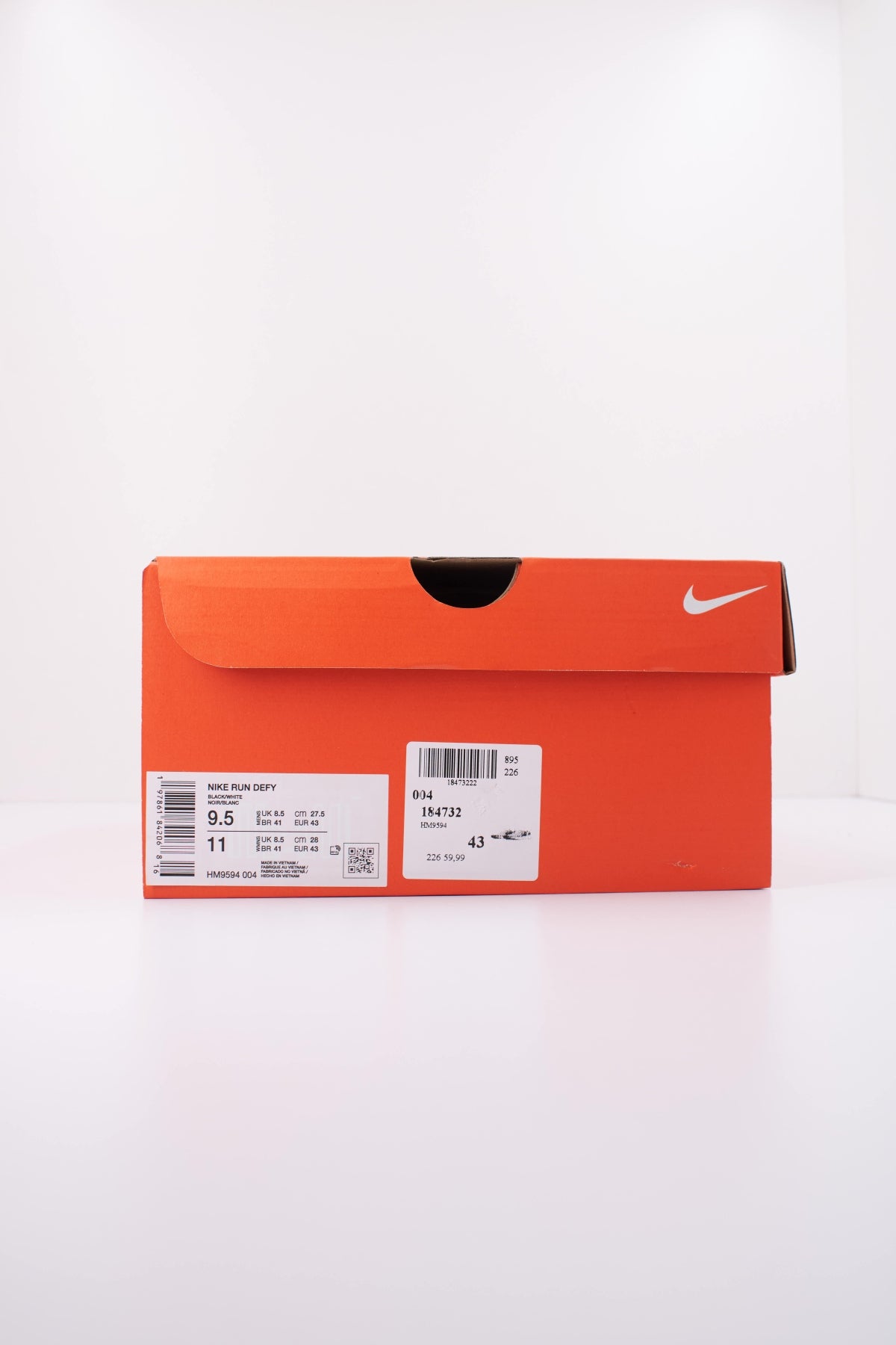NIKE NIKE RUN DEFY en color NEGRO (6)