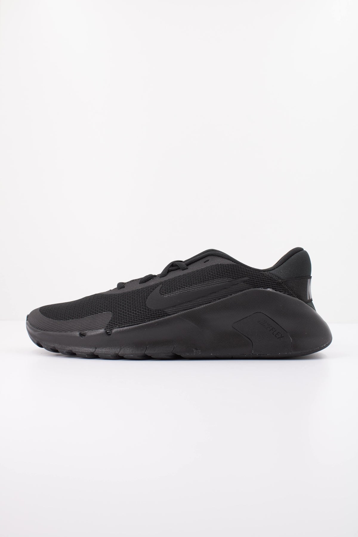 NIKE FLEX TRAIN HV9972 en color NEGRO (1)