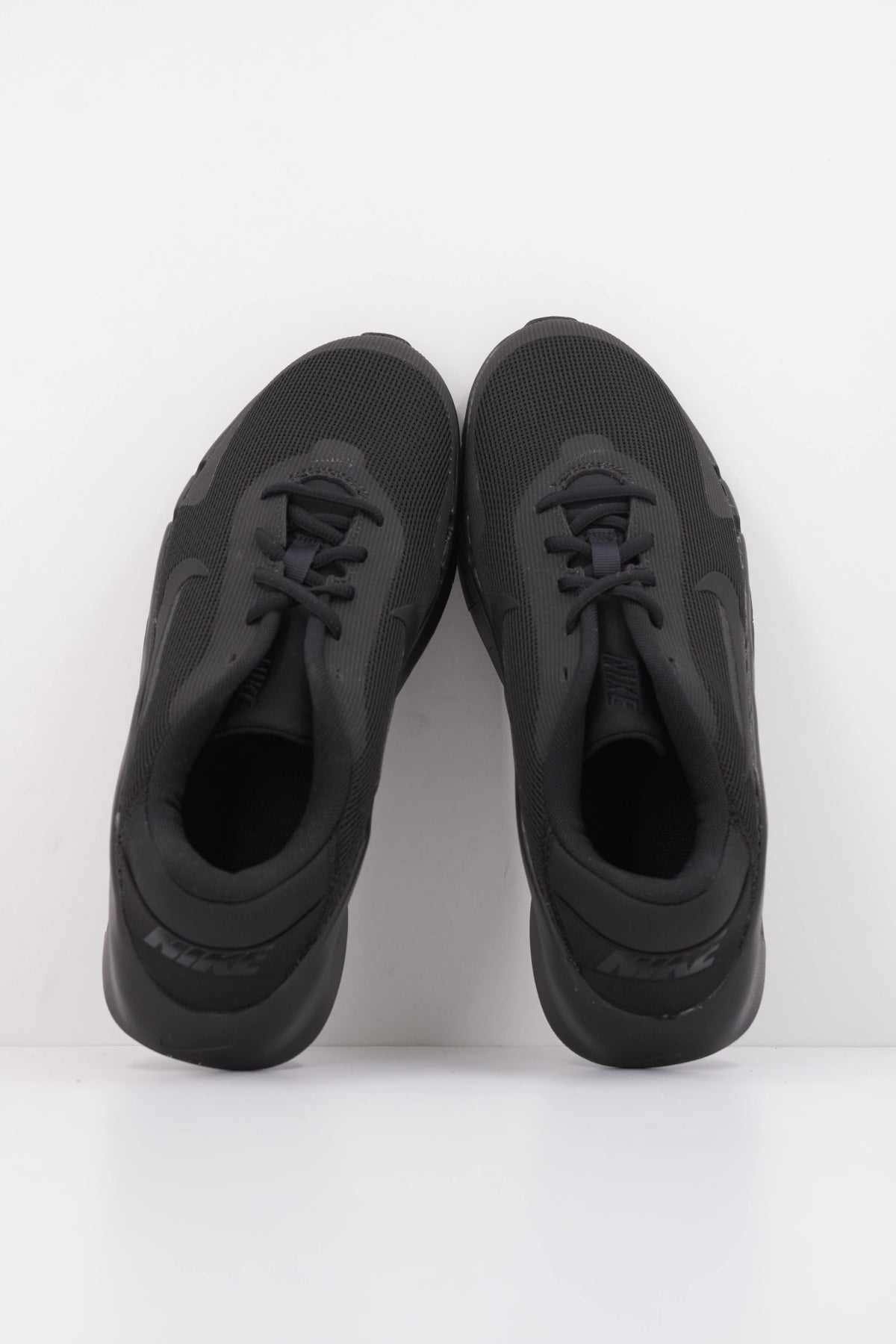 NIKE FLEX TRAIN HV9972 en color NEGRO (3)