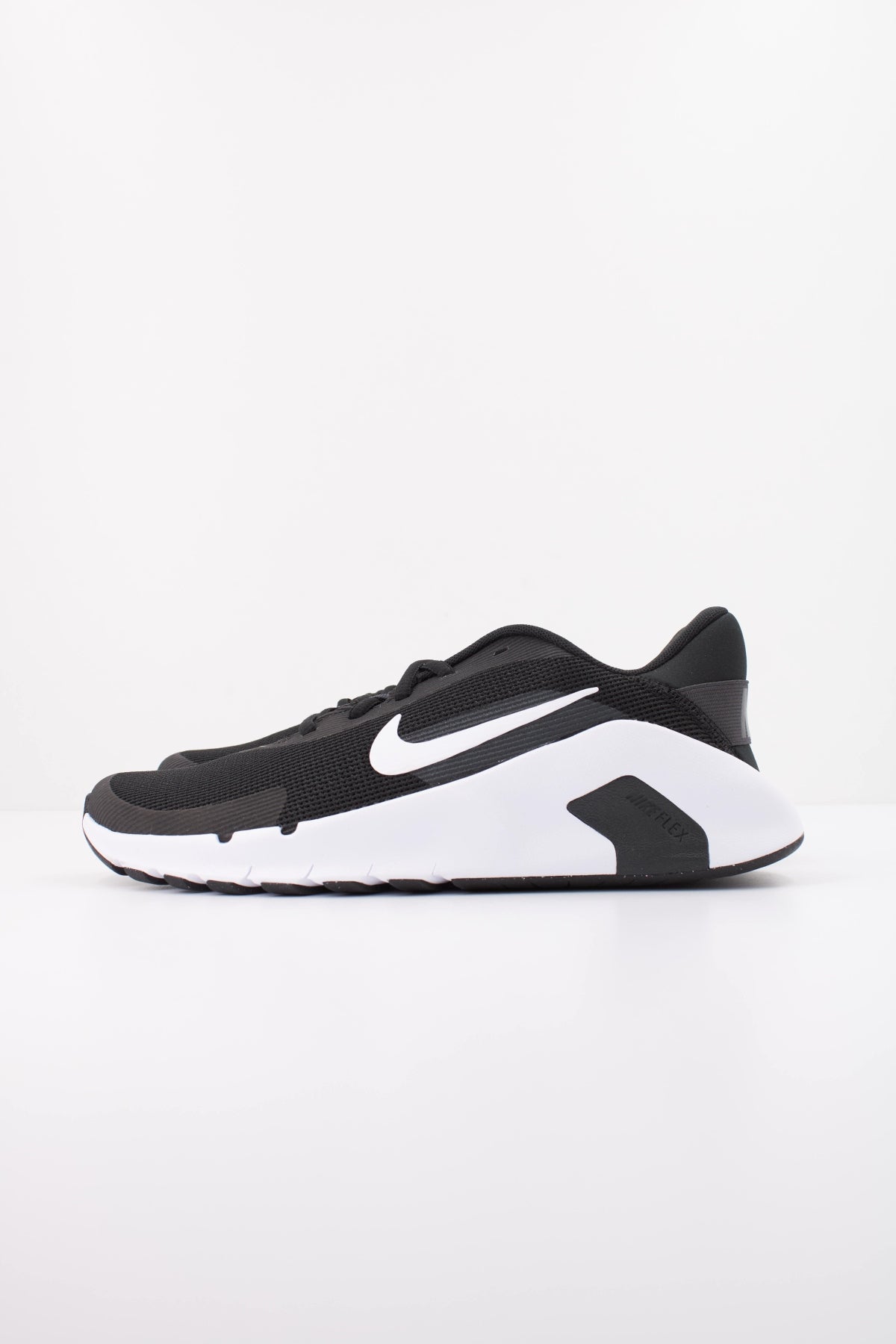 NIKE FLEX TRAIN HV9981 en color NEGRO (1)