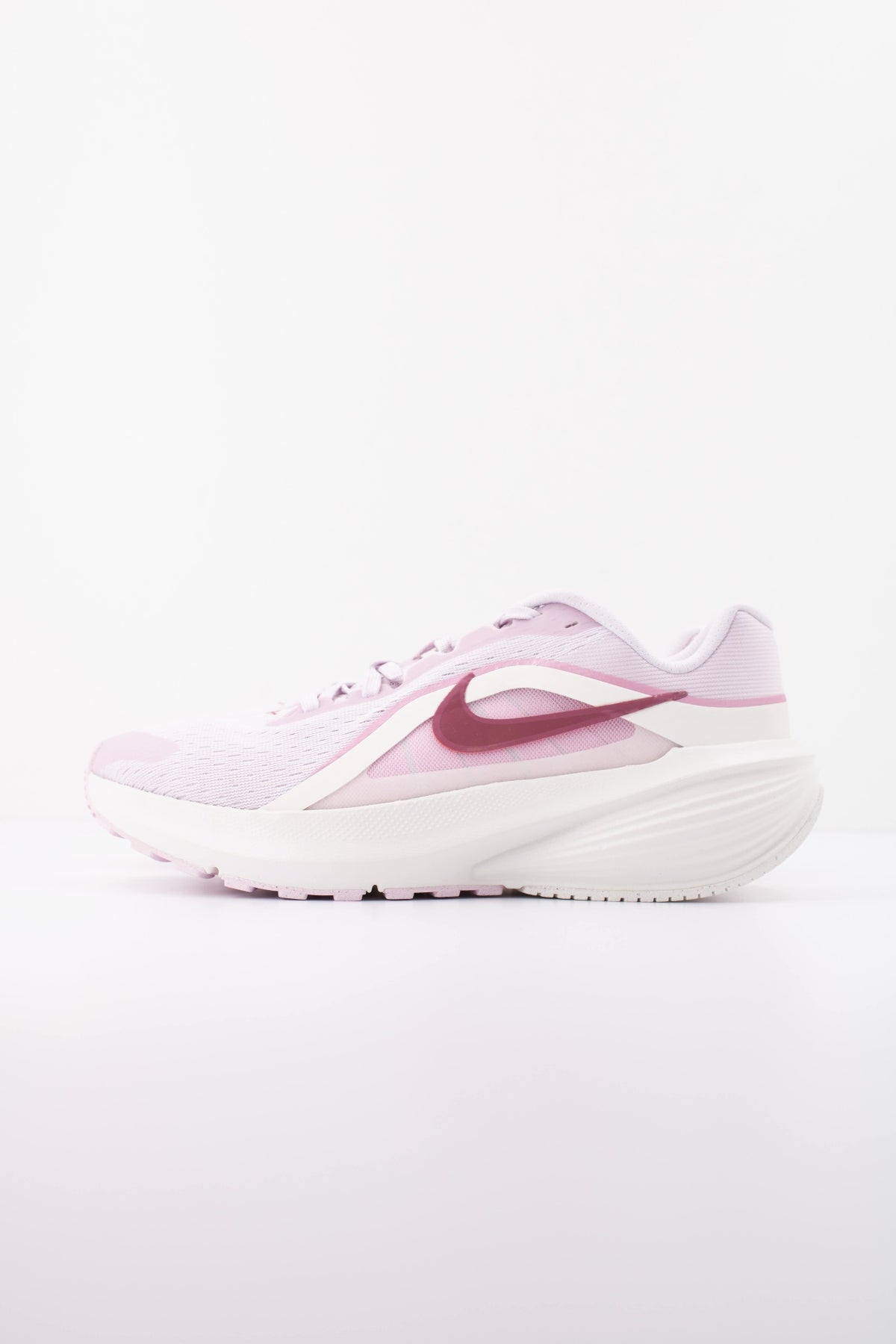 NIKE DOWNSHIFTER 14 IB1899 en color VIOLETA (1)