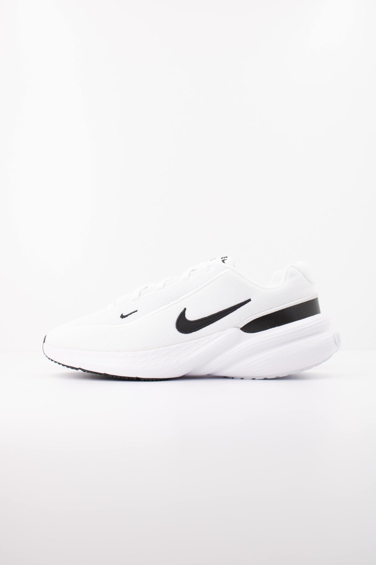 NIKE NIKE UPLIFT SC en color BLANCO (1)