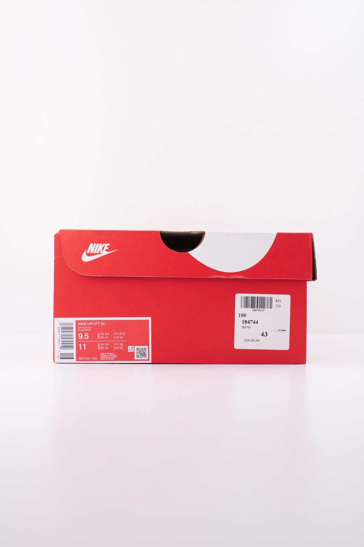 NIKE UPLIFT SC IB2765 en color BLANCO (6)