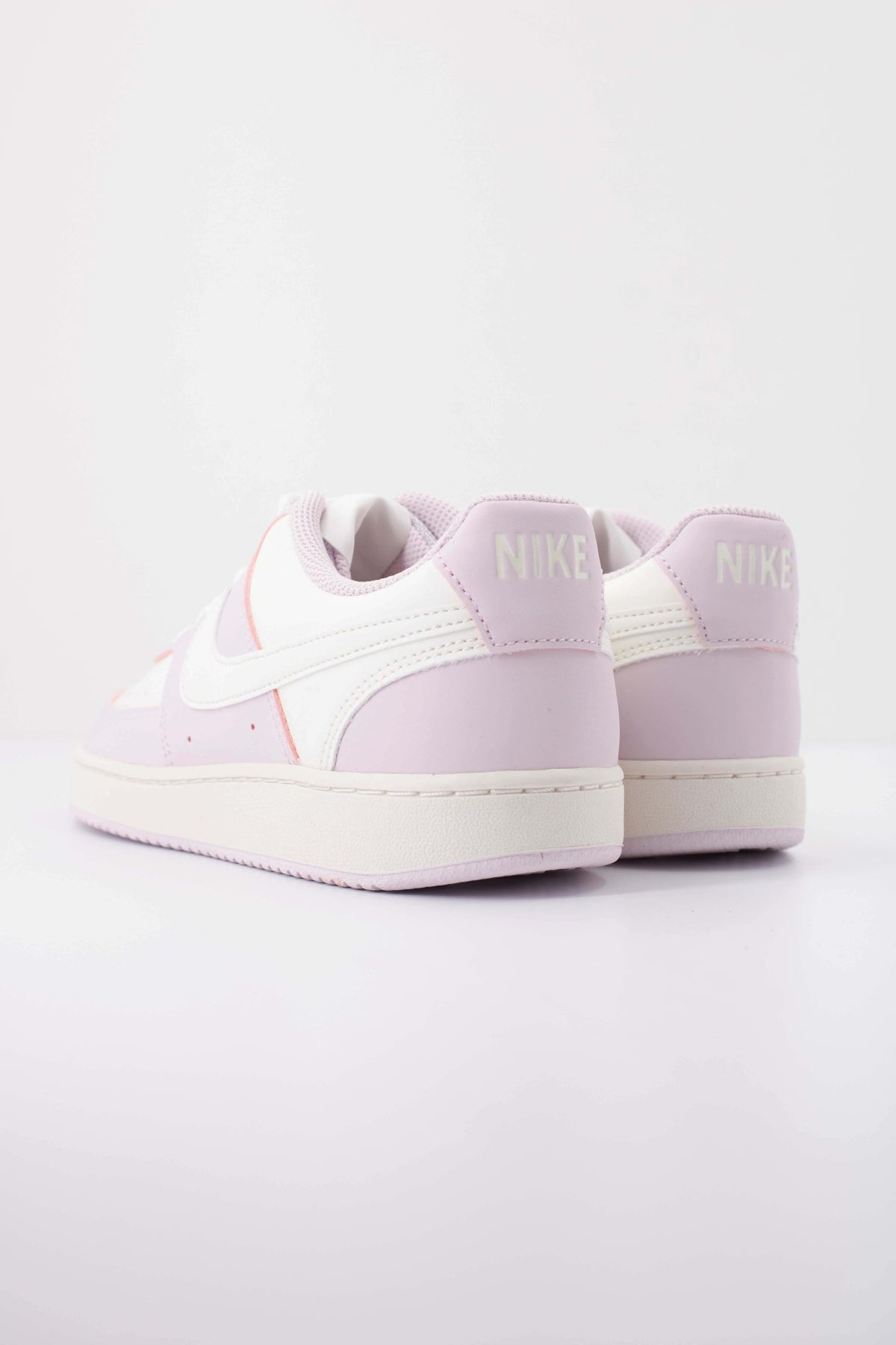NIKE W NIKE COURT VISION LO P NBK en color VIOLETA (3)