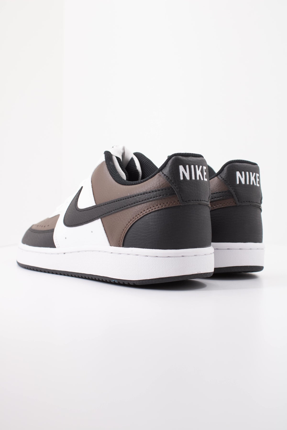NIKE COURT VISION LOW IV4794 en color MARRON (4)