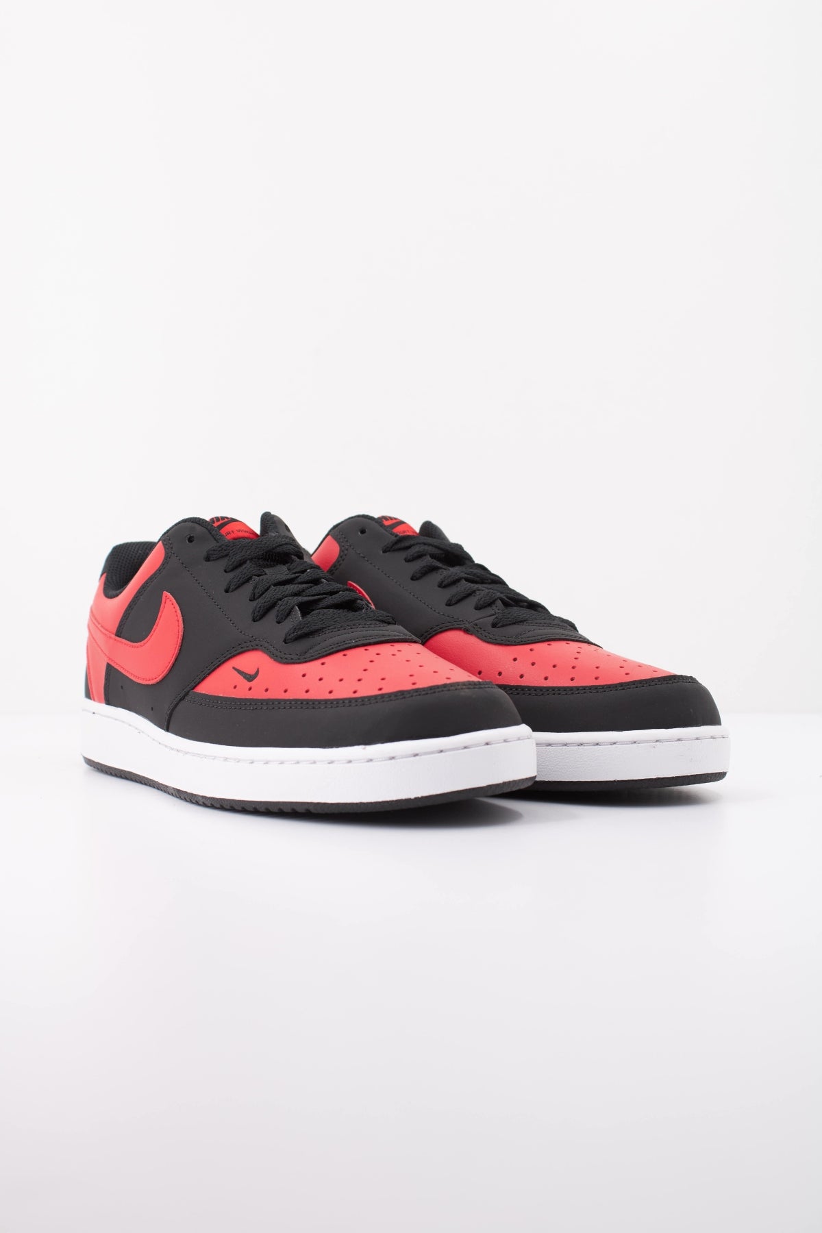 NIKE COURT VISION LOW IM0459-002 en color NEGRO (2)
