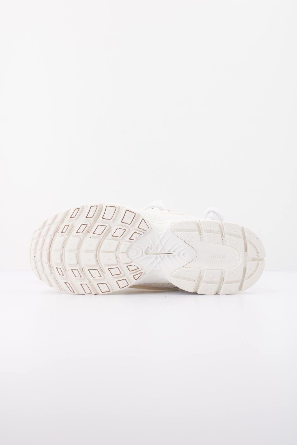 NIKE W NIKE V5 RNR en color BLANCO (5)