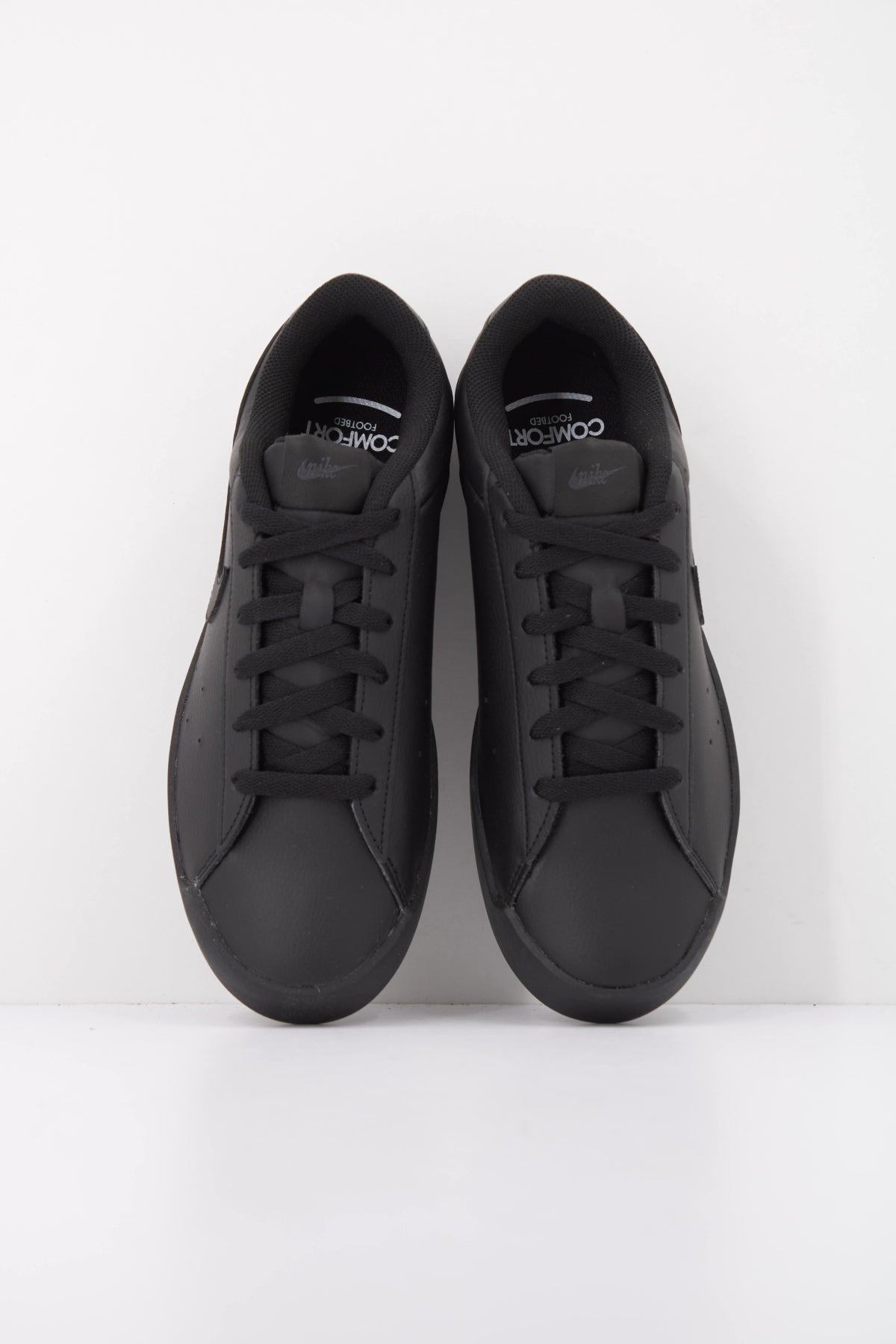 NIKE W NIKE COURT HERITAGE SL en color NEGRO (3)
