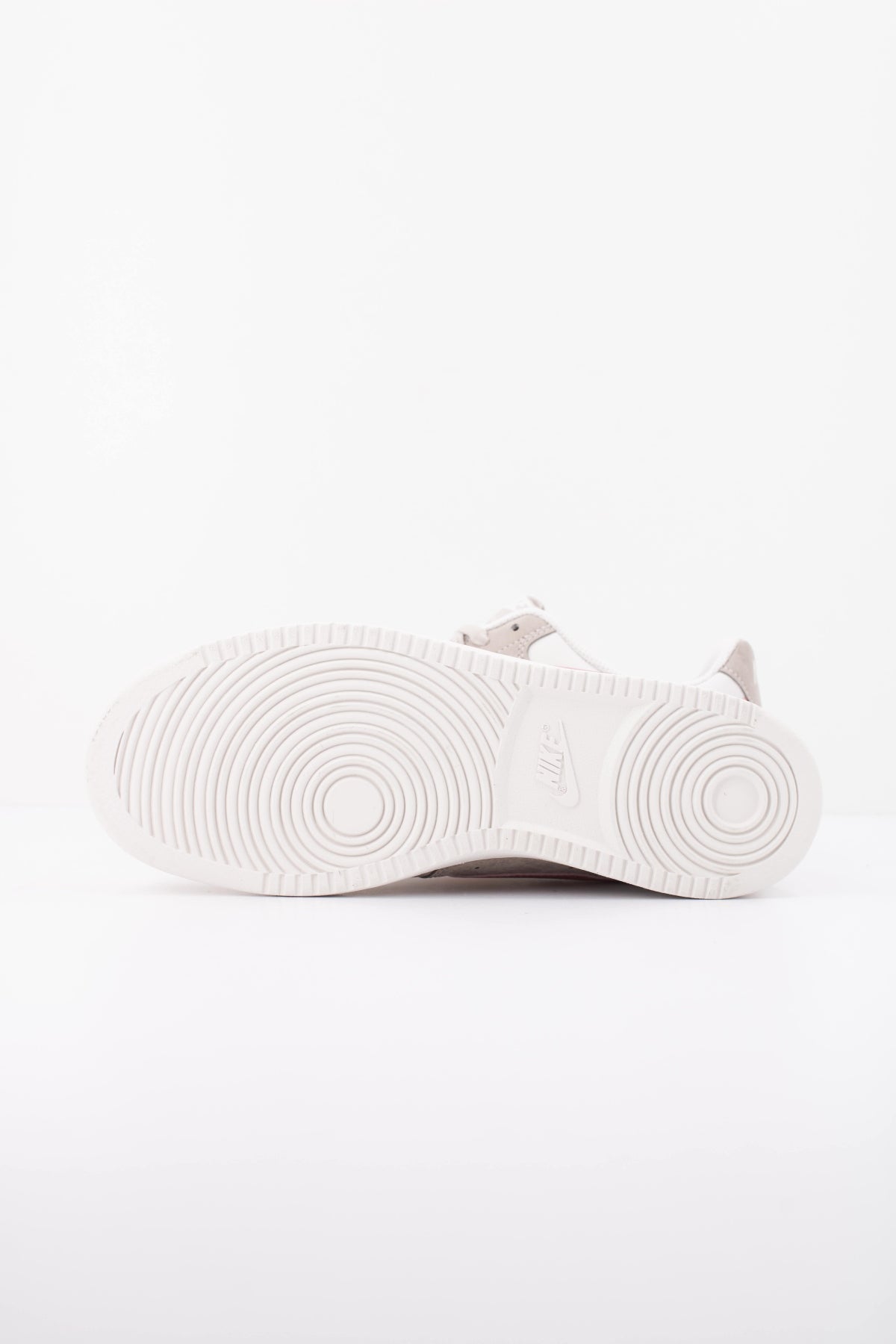 NIKE COURT VISION LOW LX IU7630-200 en color BEIS (5)