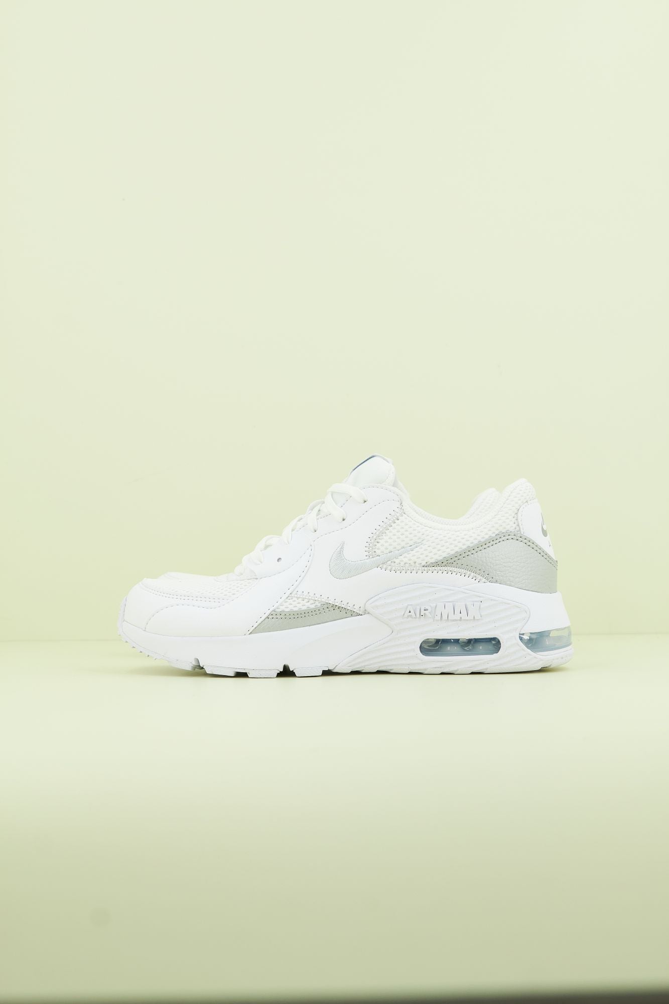 NIKE AIR MAX EXCEE en color BLANCO (1)