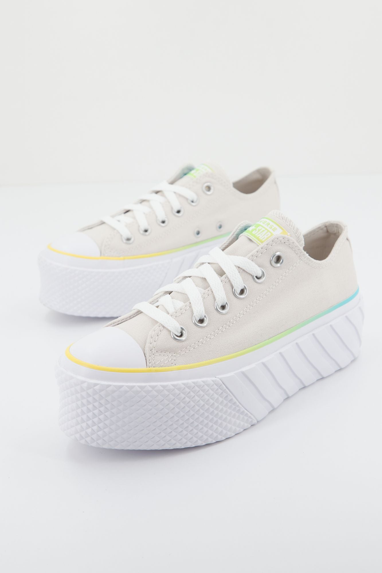 CONVERSE CHUCK TAYLOR ALL STAR 2X LI en color BEIS (3)