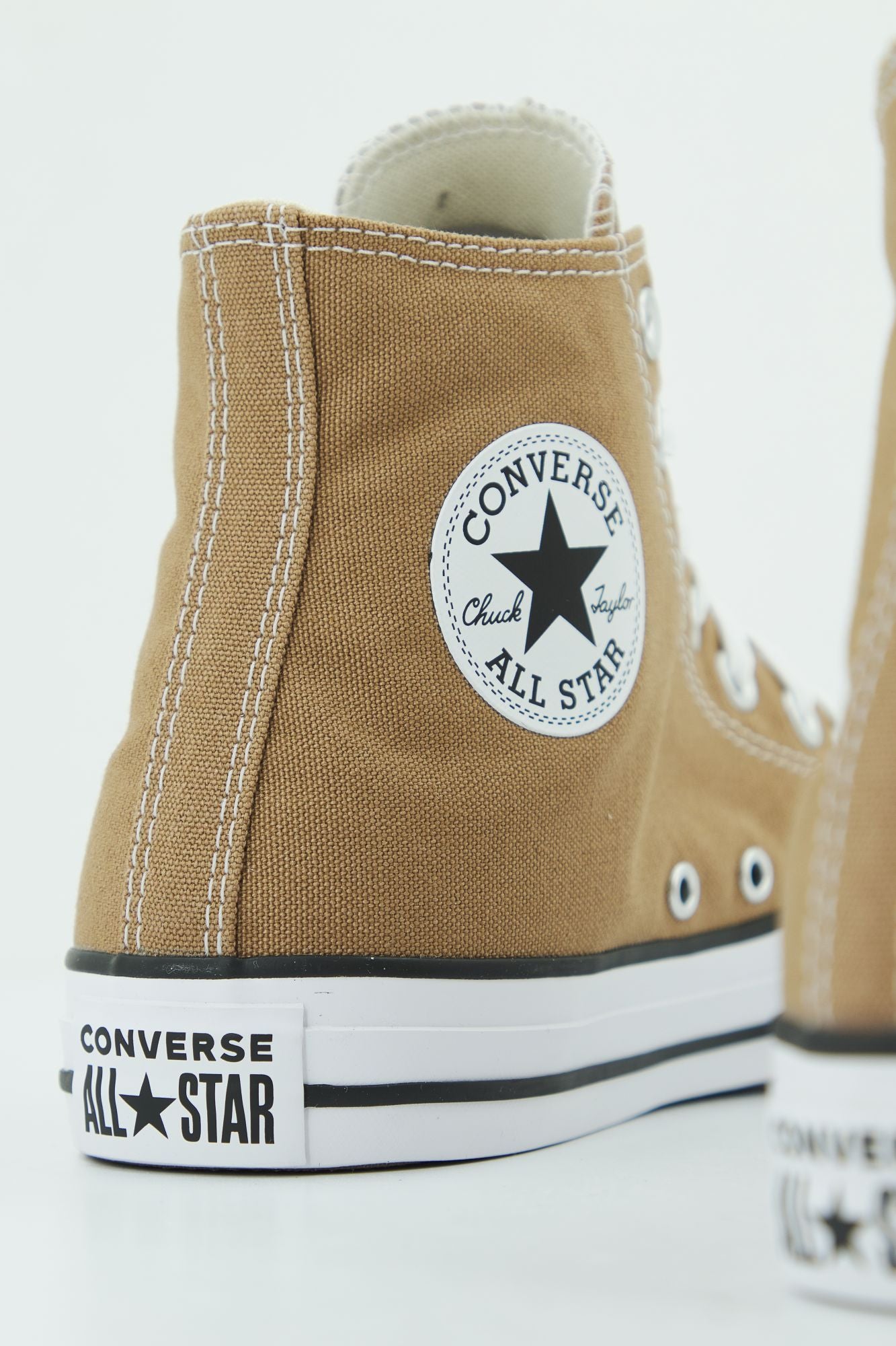 CONVERSE CHUCK TAYLOR ALL STAR UNISEX en color MARRON (4)