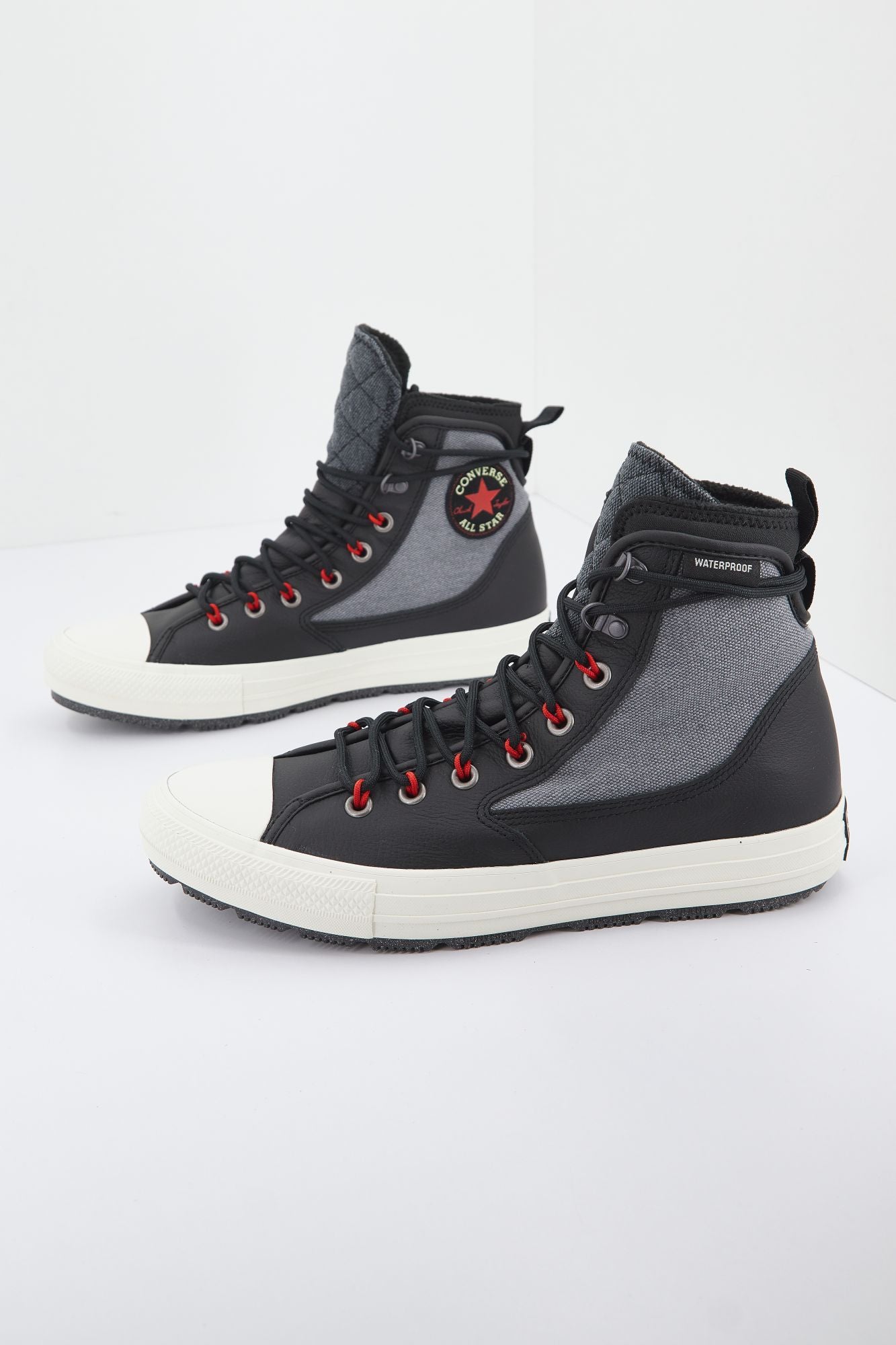 CONVERSE TERRAIN HI en color NEGRO (1)