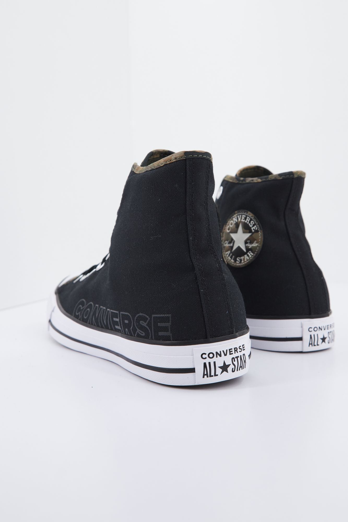 CONVERSE CHUCK TAYLOR ALL STAR MOVE en color NEGRO (4)