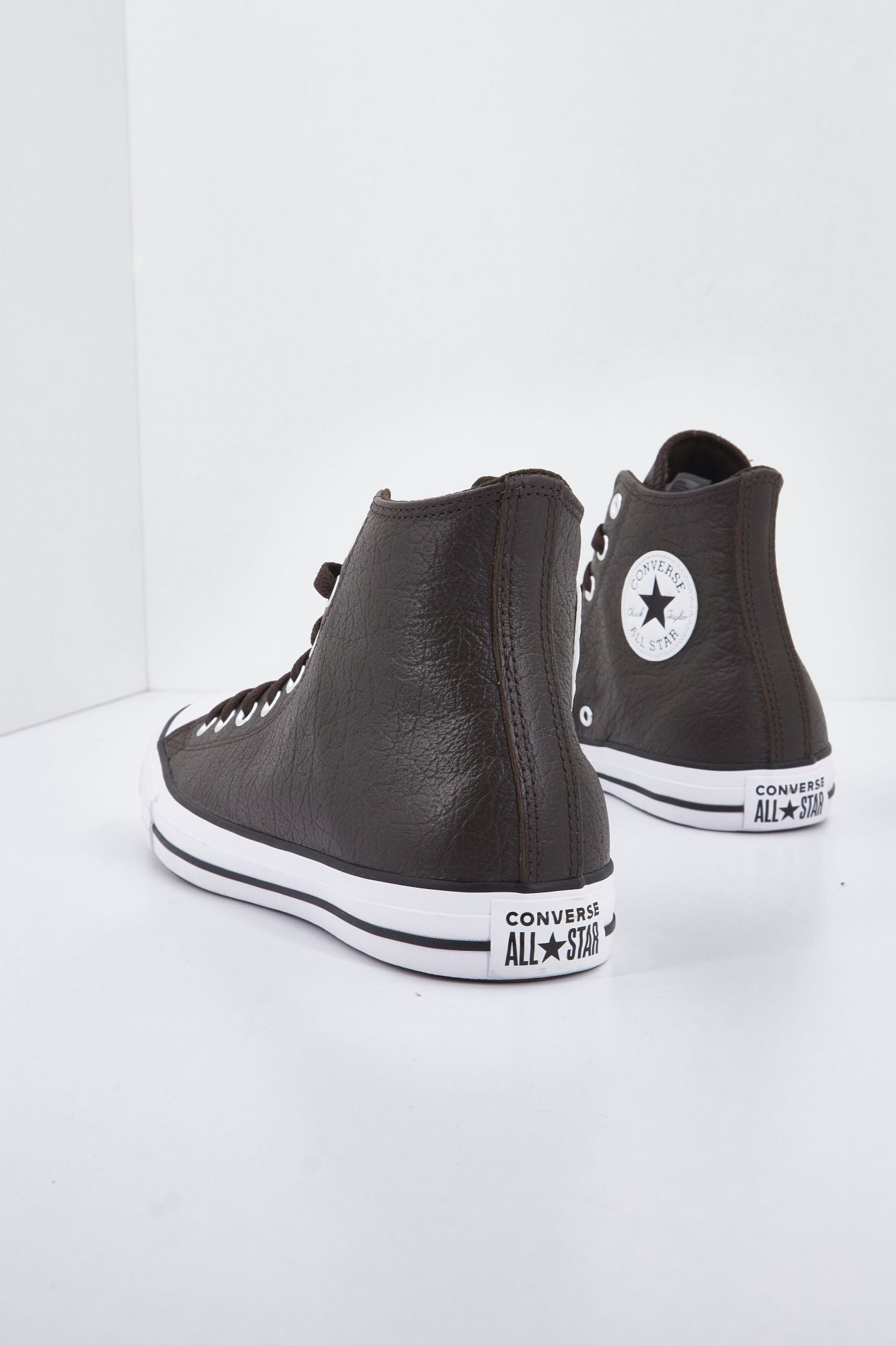 CONVERSE CHUCK TAYLOR ALL STAR TUMBLED LEATHER en color MARRON (2)