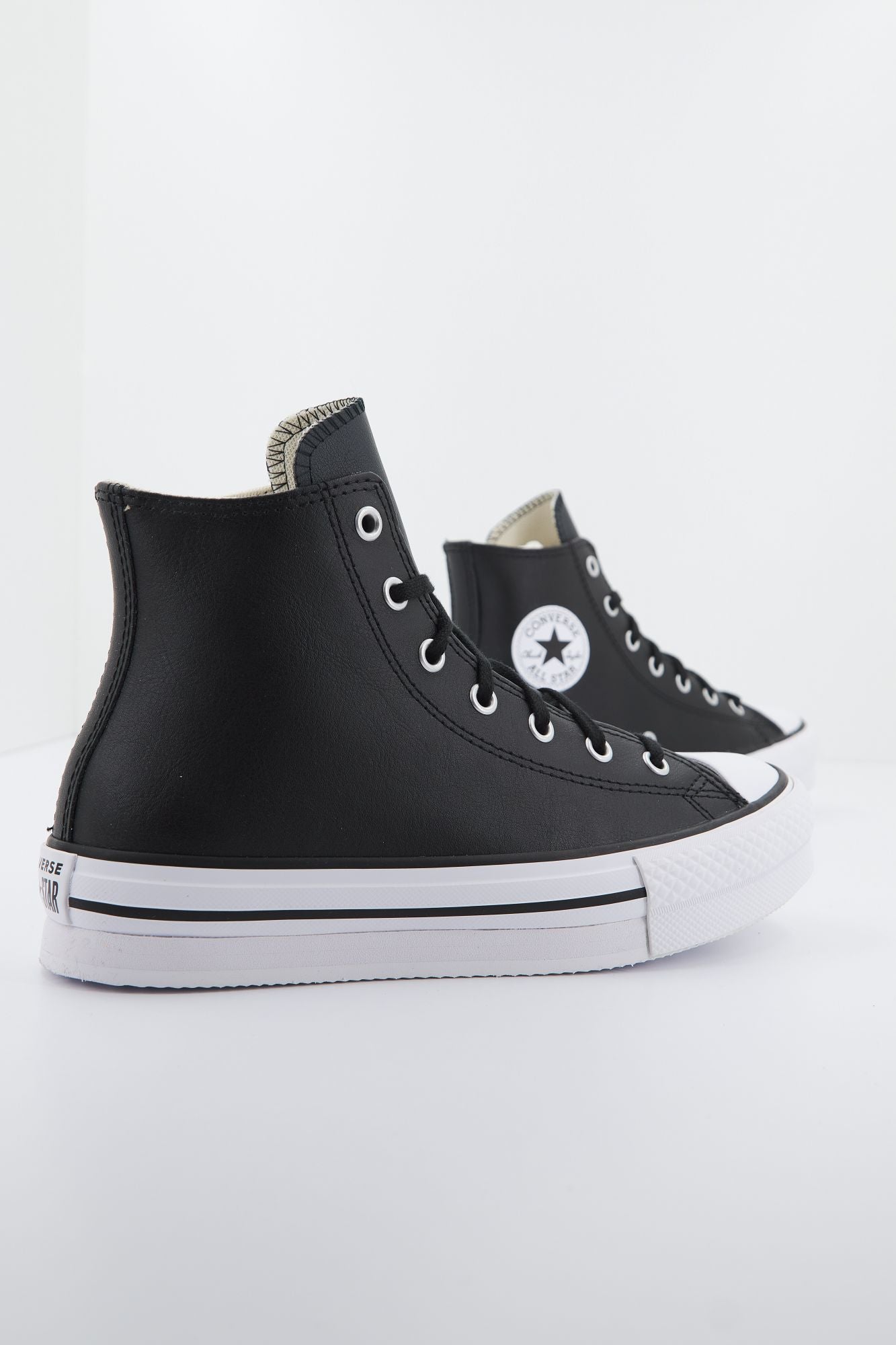 CONVERSE CTAS EVA LIFT HI LEATHER en color NEGRO (2)