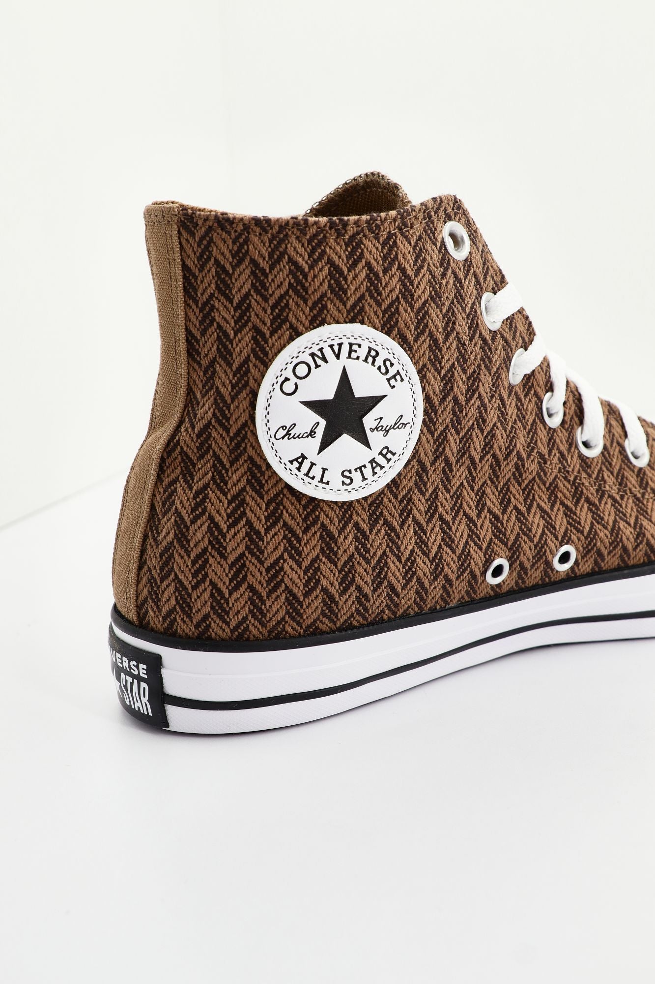 CONVERSE CHUCK TAYLOR ALL STAR HERRINGBON en color MARRON (2)