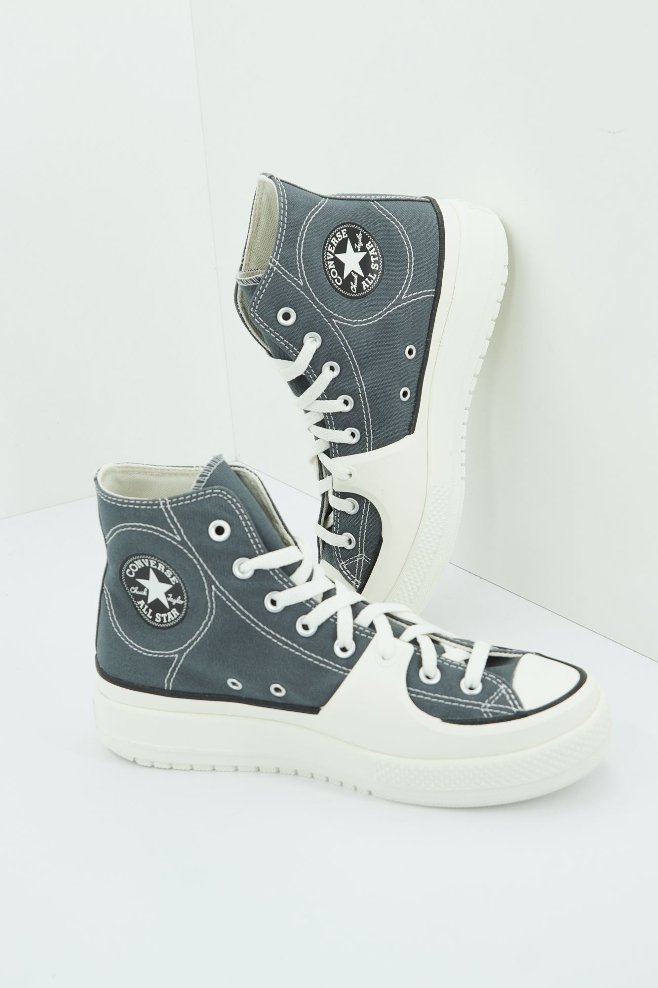 CONVERSE CHUCK TAYLOR ALL STAR CONSTRUCT HI en color GRIS (1)