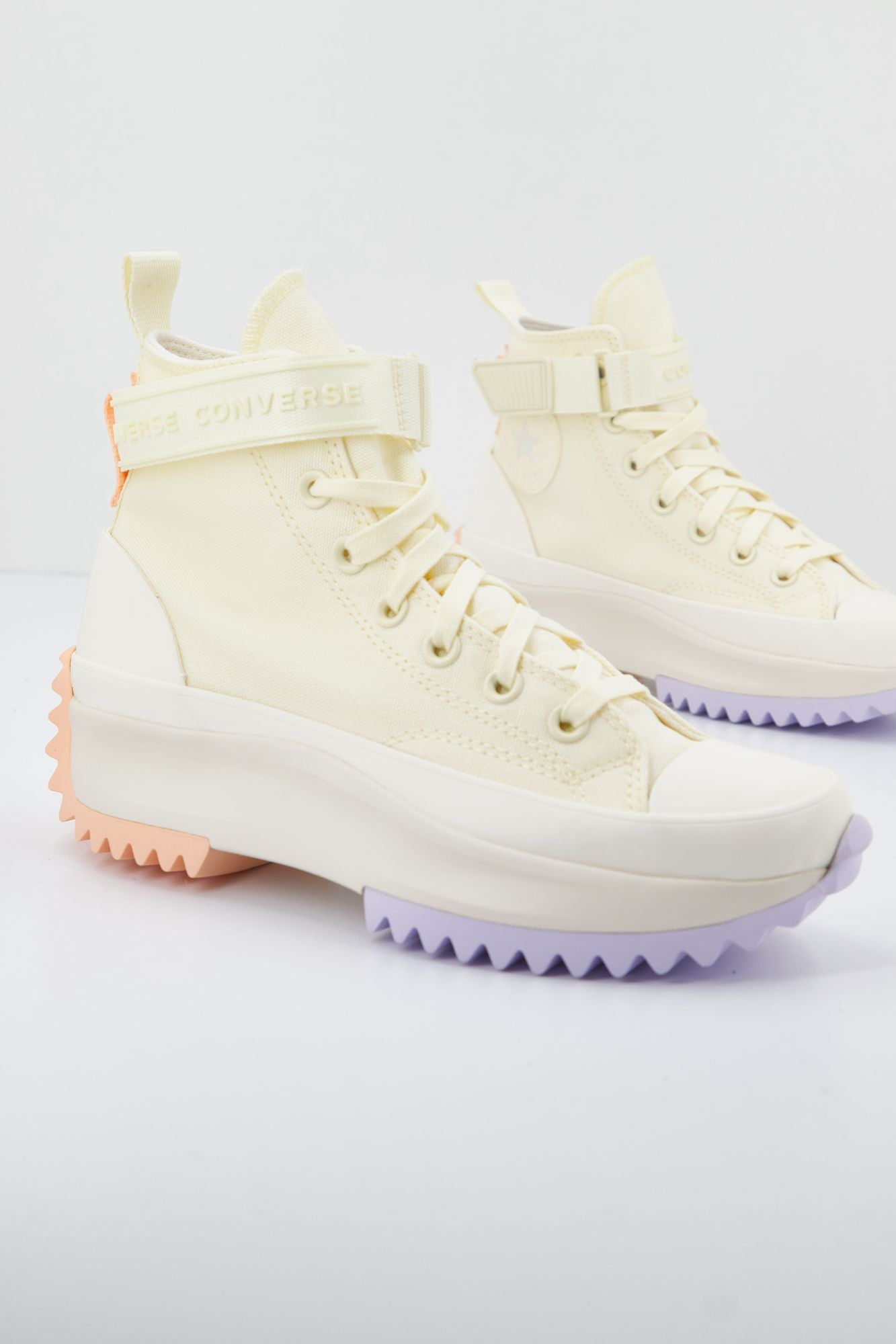 CONVERSE RUN STAR HIKE HI en color AMARILLO (2)