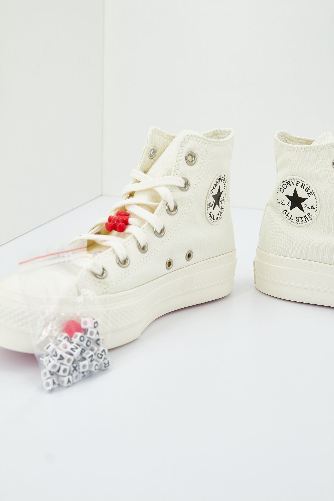 CONVERSE CHUCK TAYLOR ALL STAR LIFT HI en color BLANCO (3)