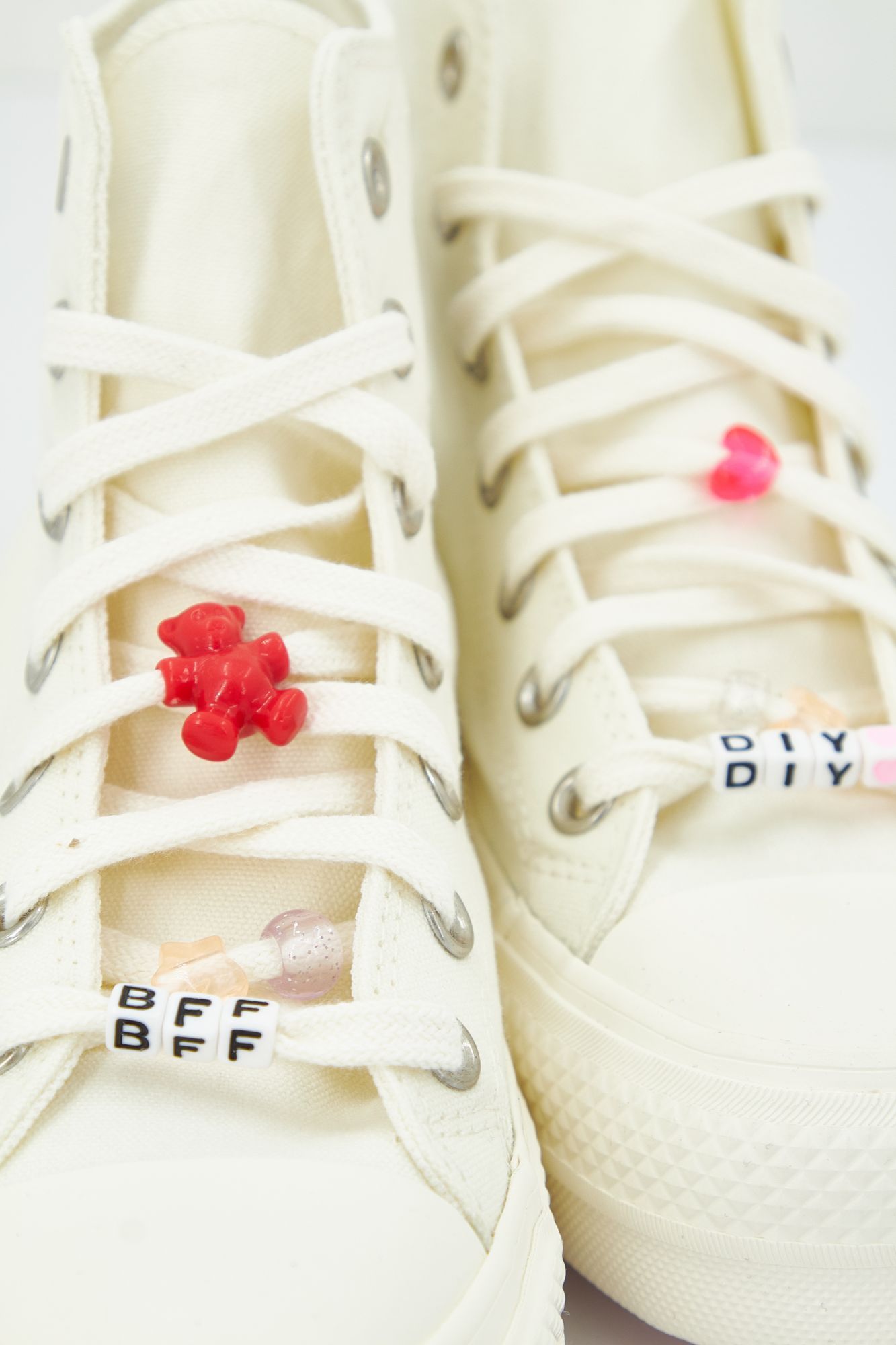 CONVERSE CHUCK TAYLOR ALL STAR LIFT HI en color BLANCO (4)