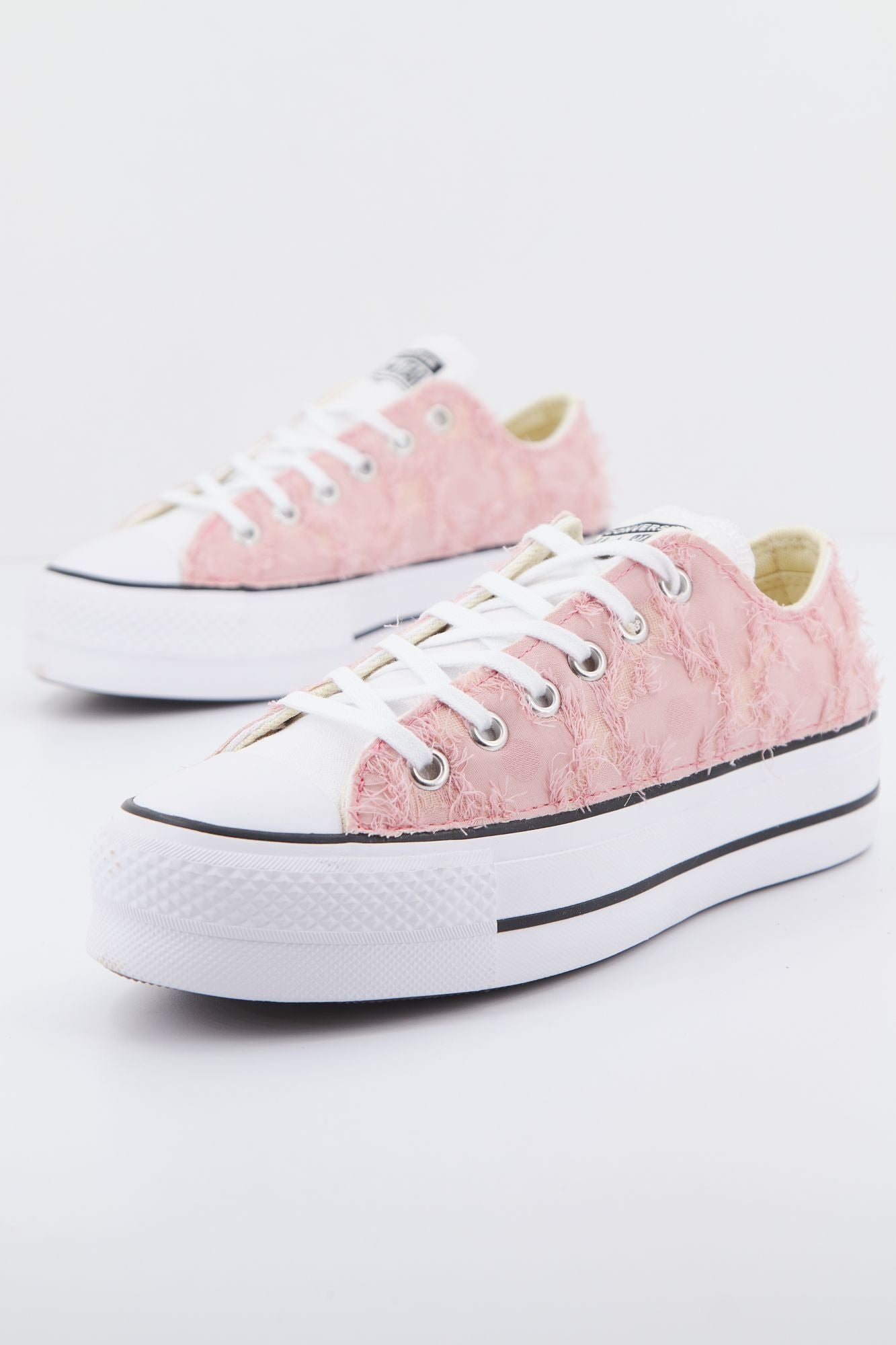CONVERSE CHUCK TAYLOR ALL STAR LIFT CANVAS LTD en color ROSA (1)
