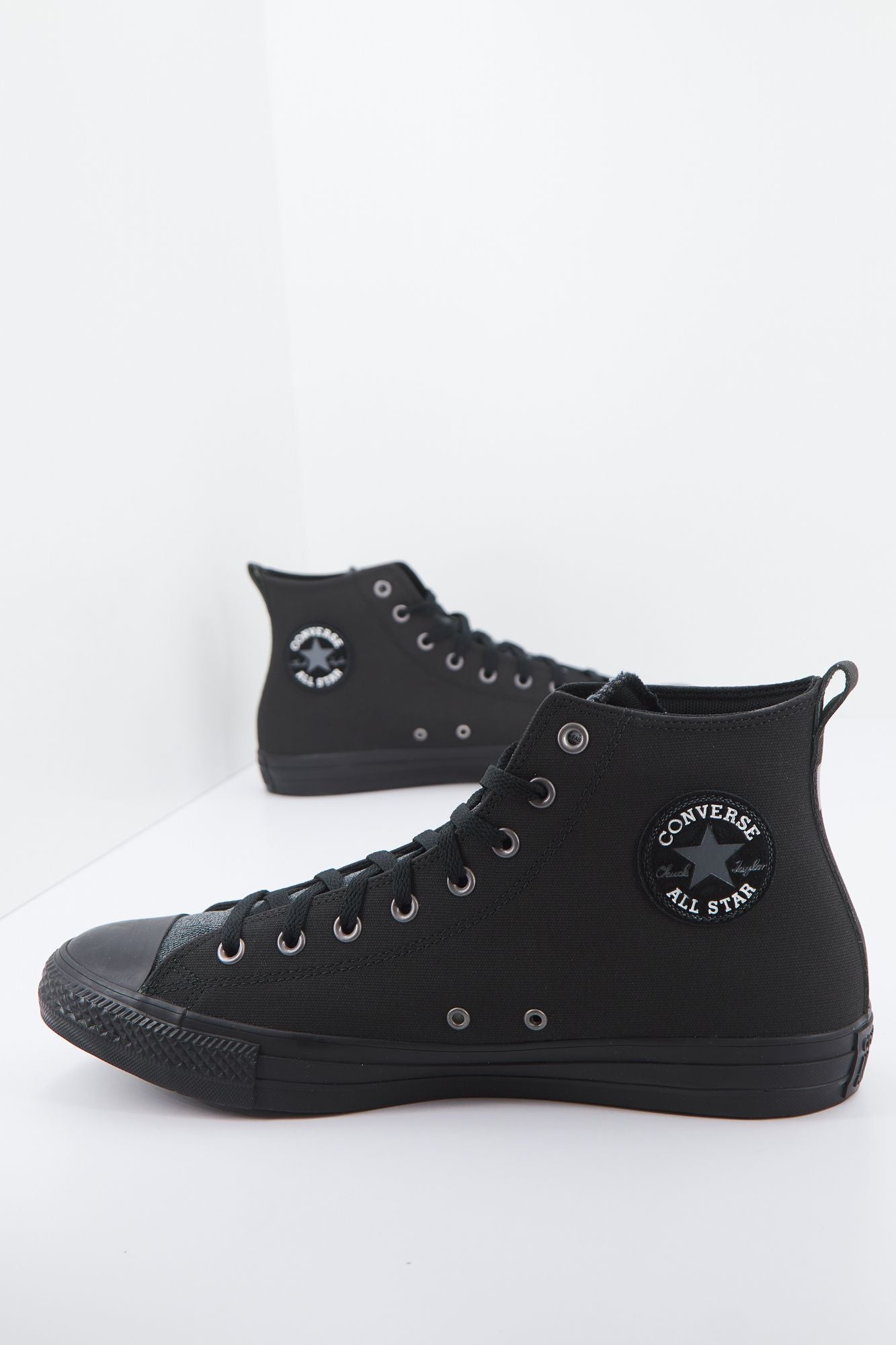 CONVERSE A00762C CHUCK TAYLOR ALL STAR en color NEGRO (1)