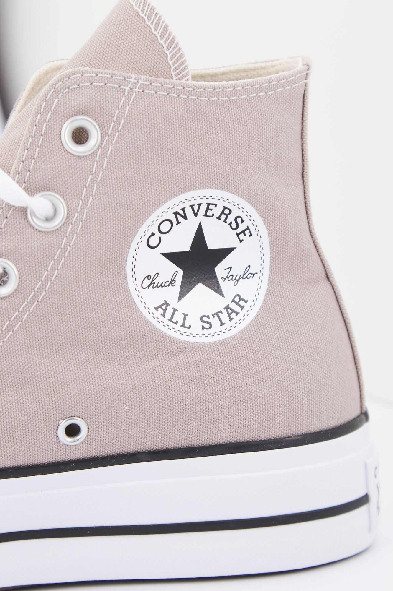 CONVERSE CTAS LIFT HI en color MARRON CLARO (4)
