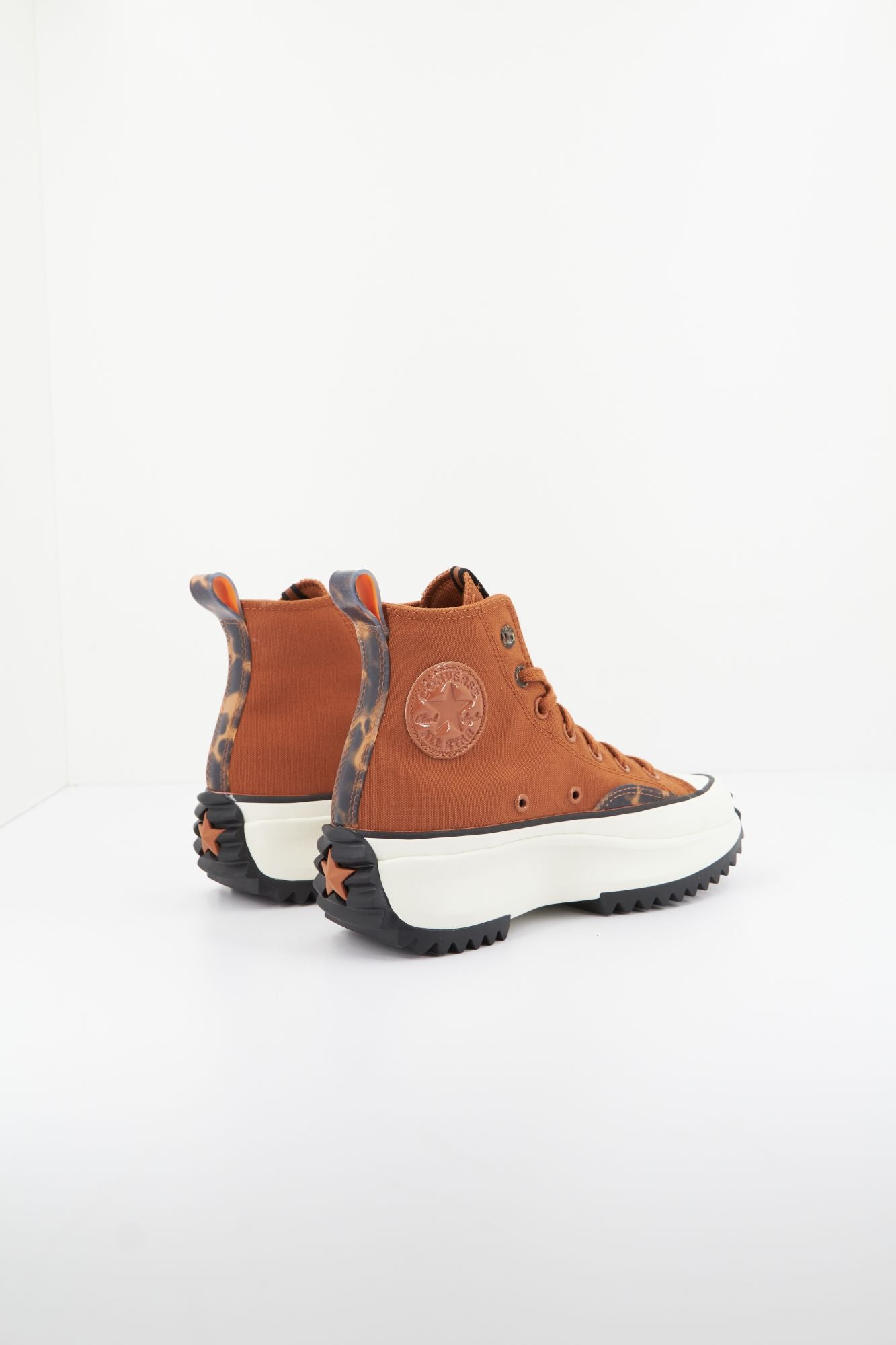 CONVERSE RUN STAR HIKE HI en color MARRON (3)