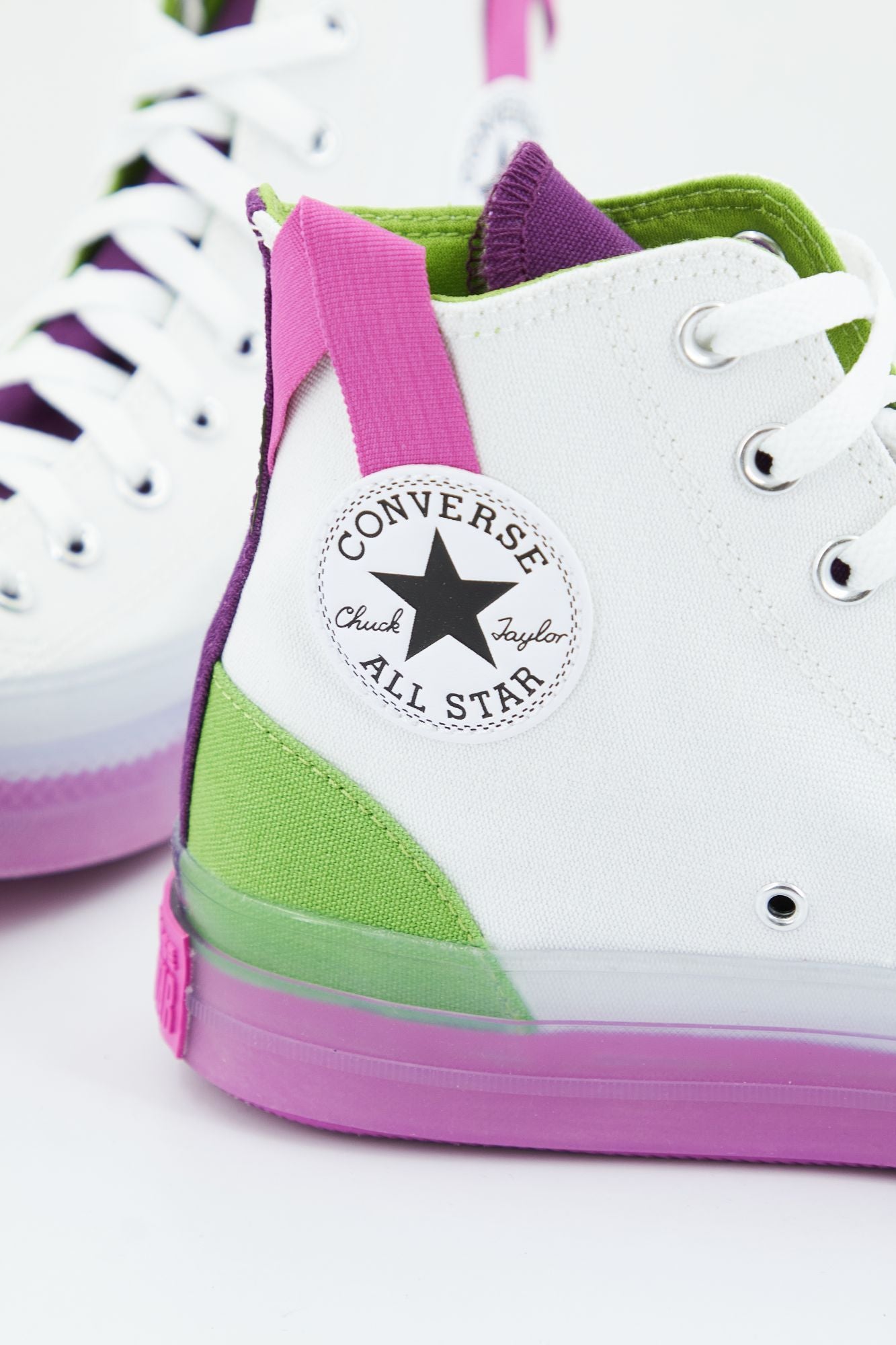 CONVERSE CHUCK TAYLOR ALL STARCX HI en color BLANCO (3)