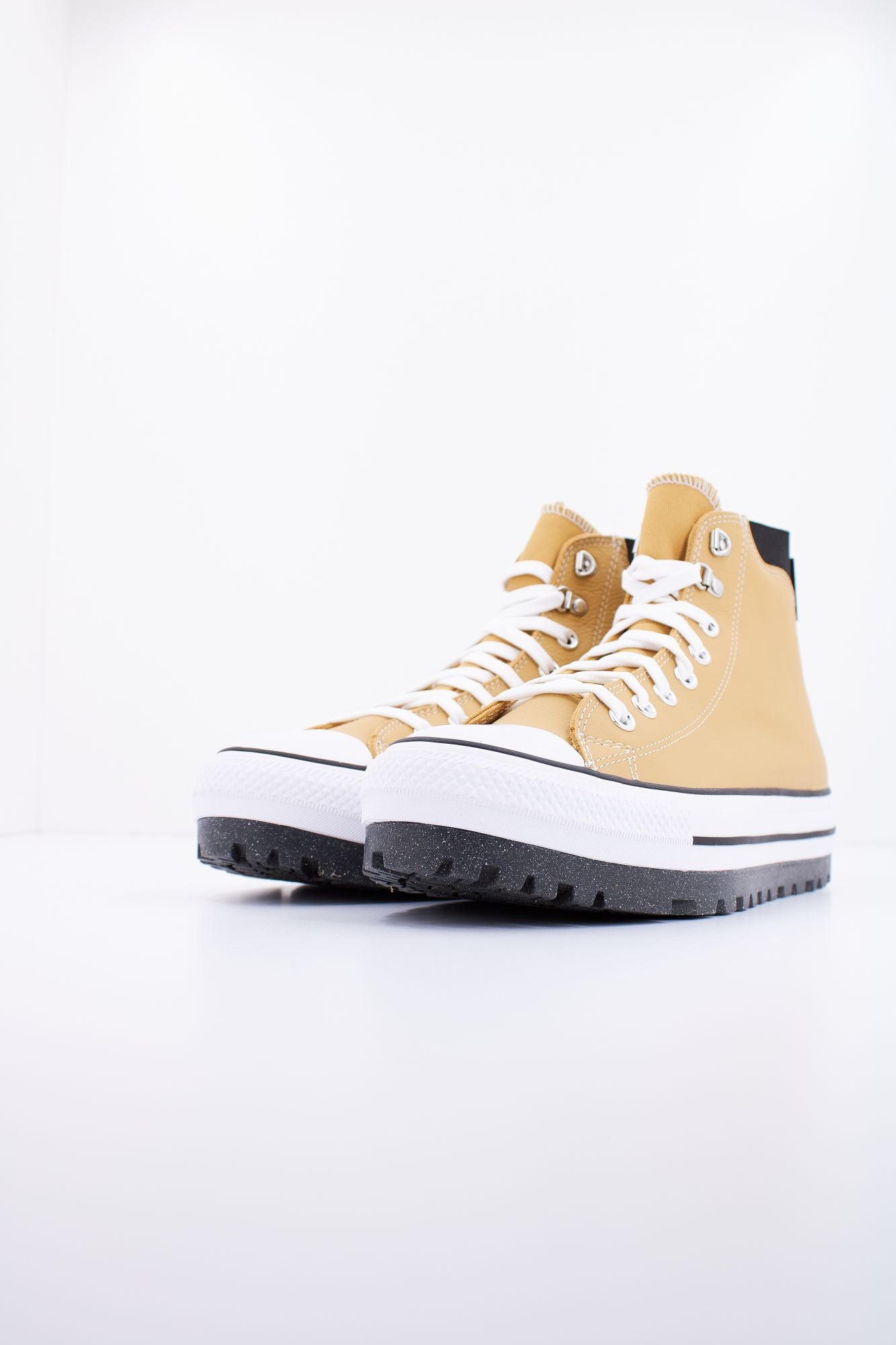 CONVERSE CHUCK TAYLOR ALL STAR CITY TREK WP HI en color AMARILLO (2)
