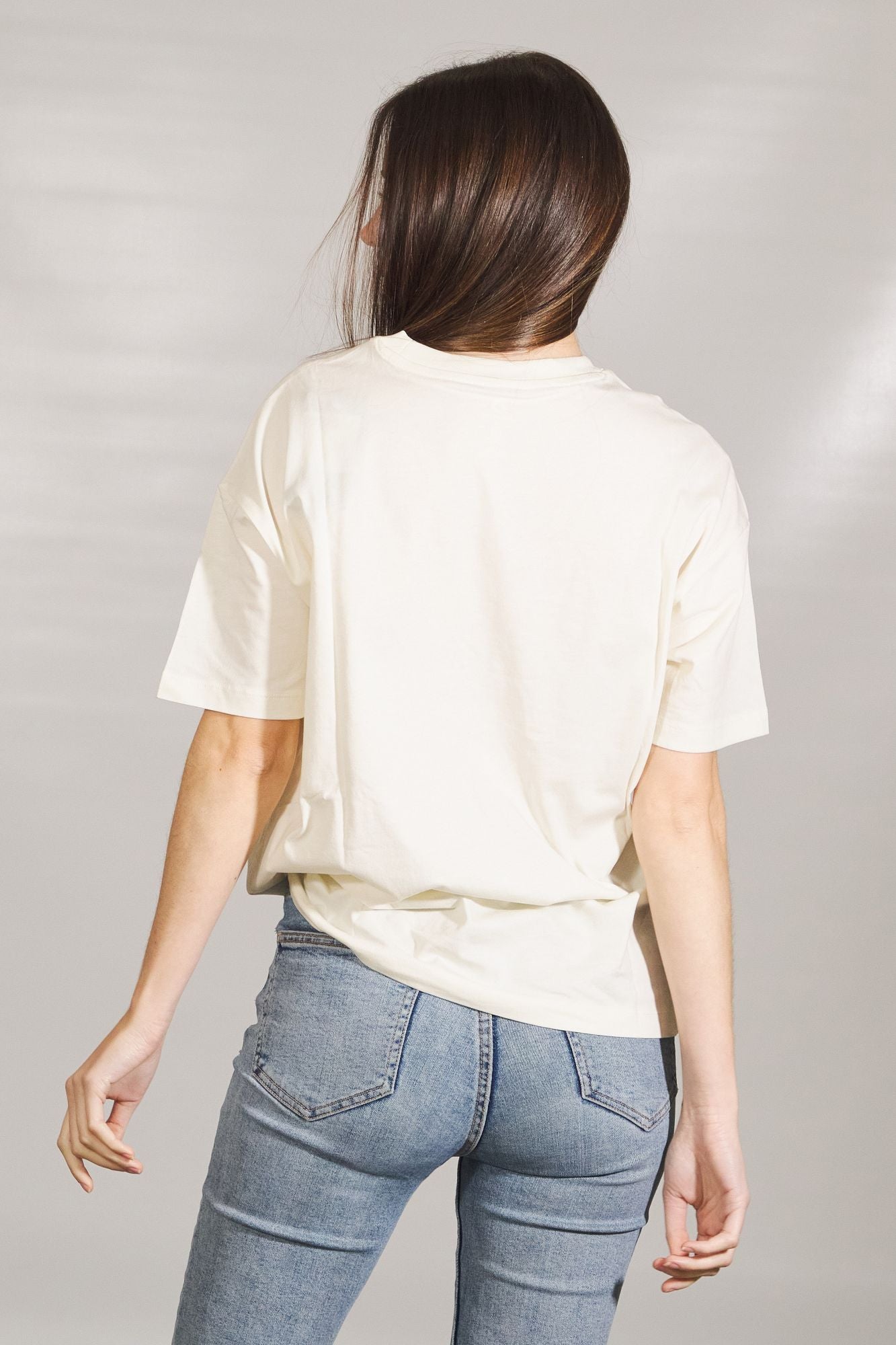 CONVERSE CHUCK RELAXED TEE en color BLANCO (3)