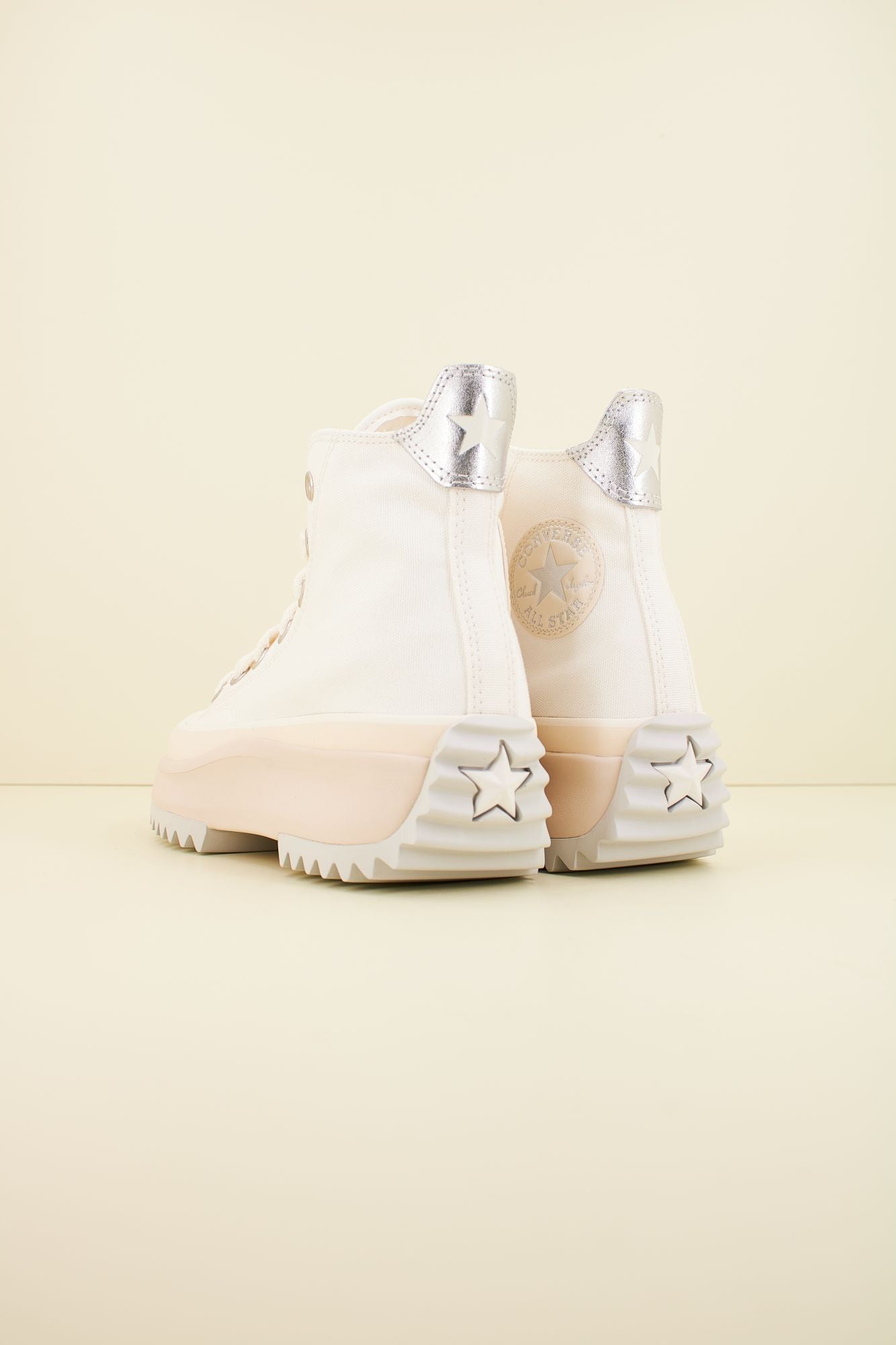 CONVERSE RUN STAR HIKE PLATFORM METALLIC en color BLANCO (3)