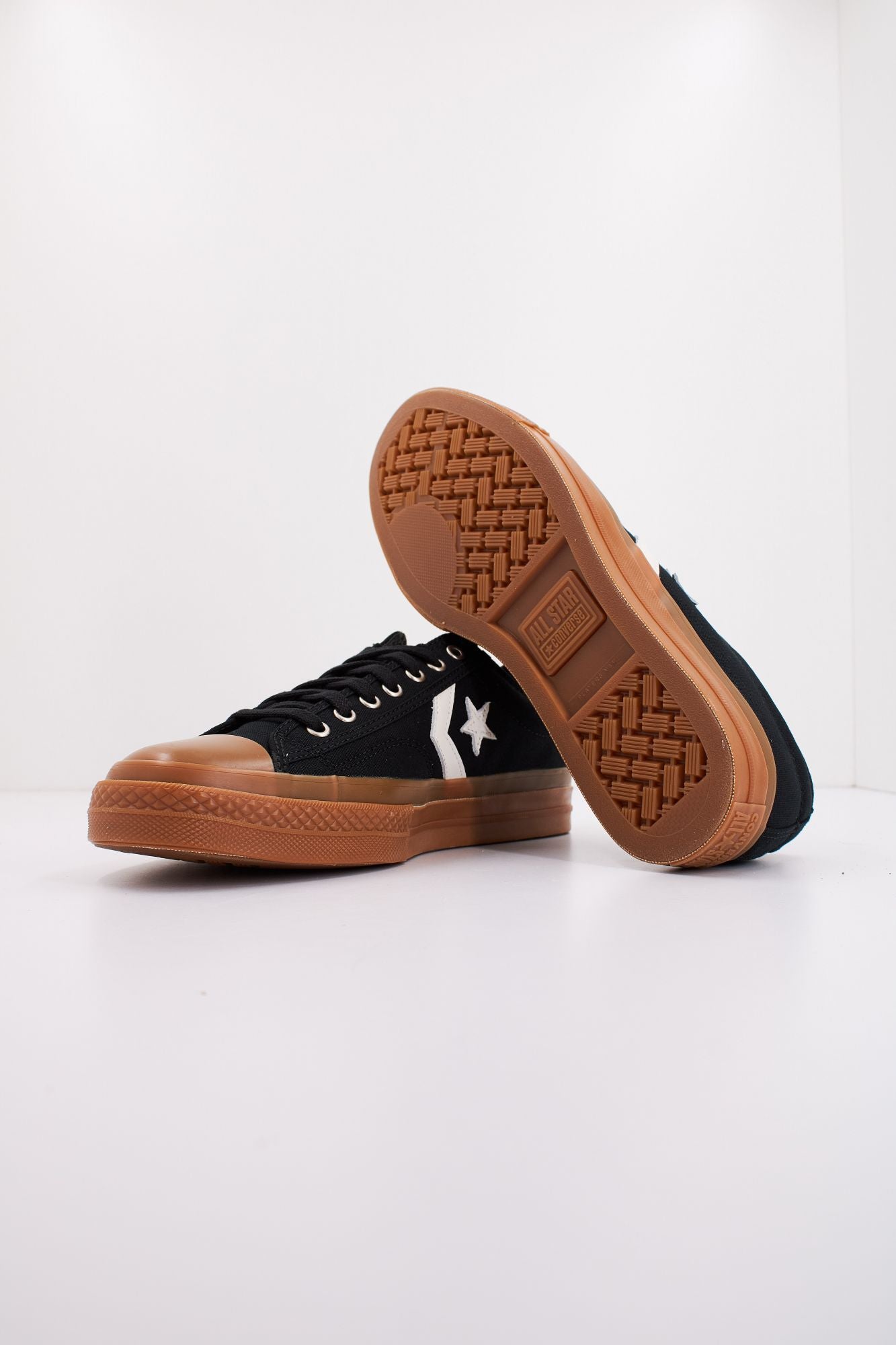 CONVERSE STAR PLAYER 76 en color NEGRO (4)