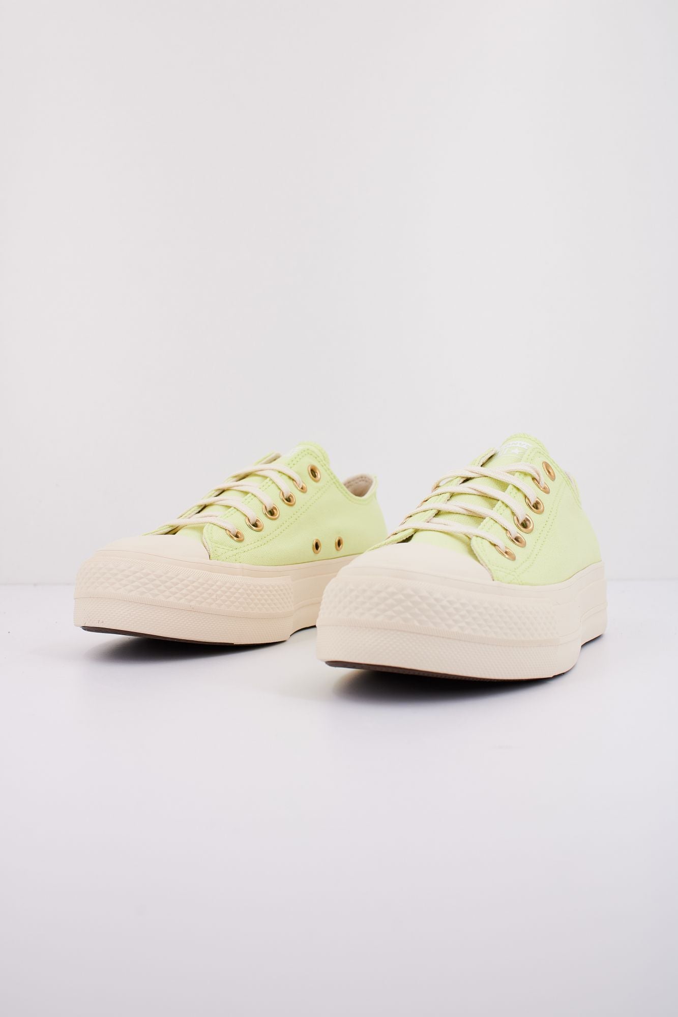 CONVERSE CHUCK TAYLOR ALL STAR LIFT OX en color VERDE (2)