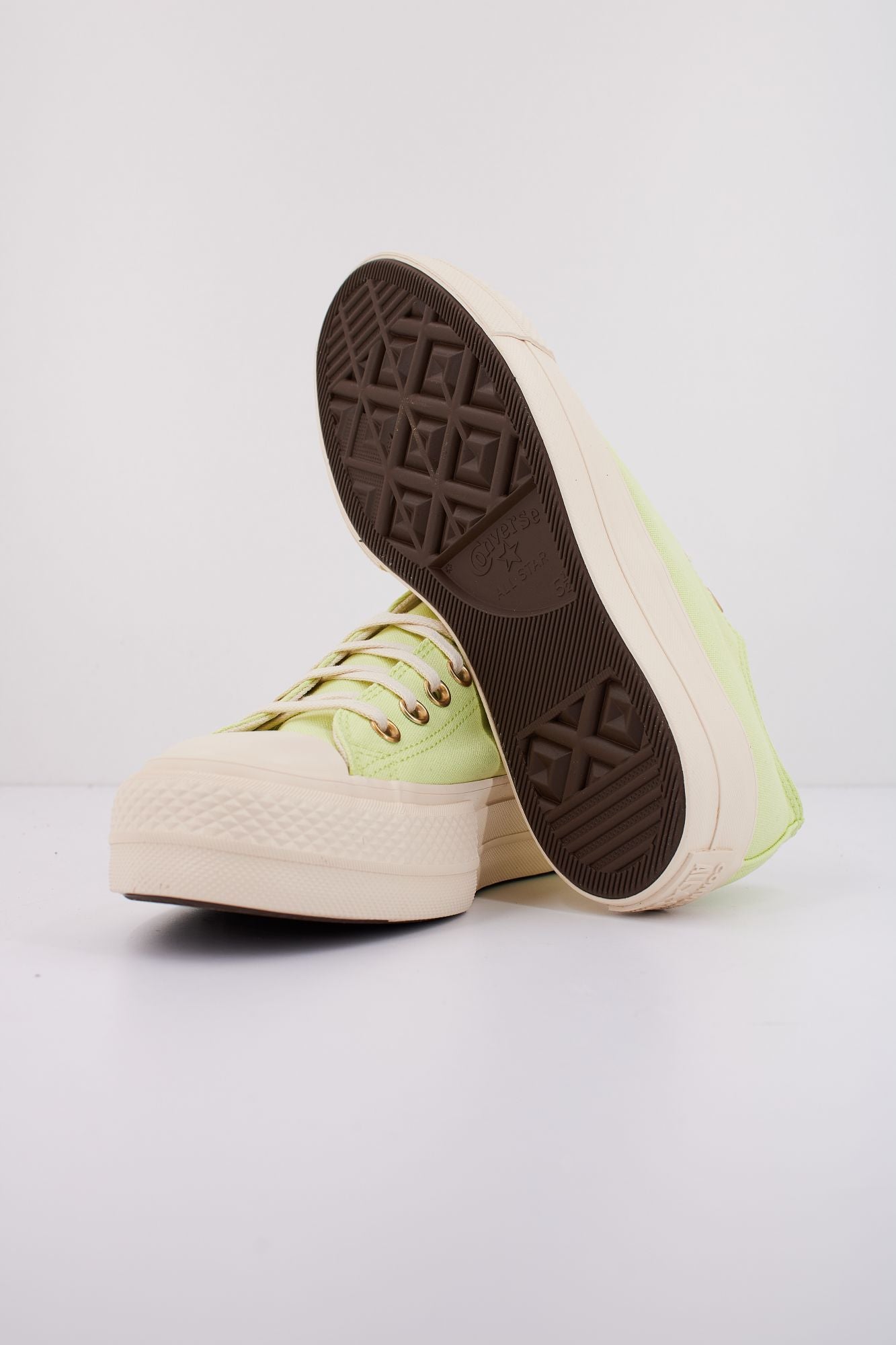 CONVERSE CHUCK TAYLOR ALL STAR LIFT OX en color VERDE (4)