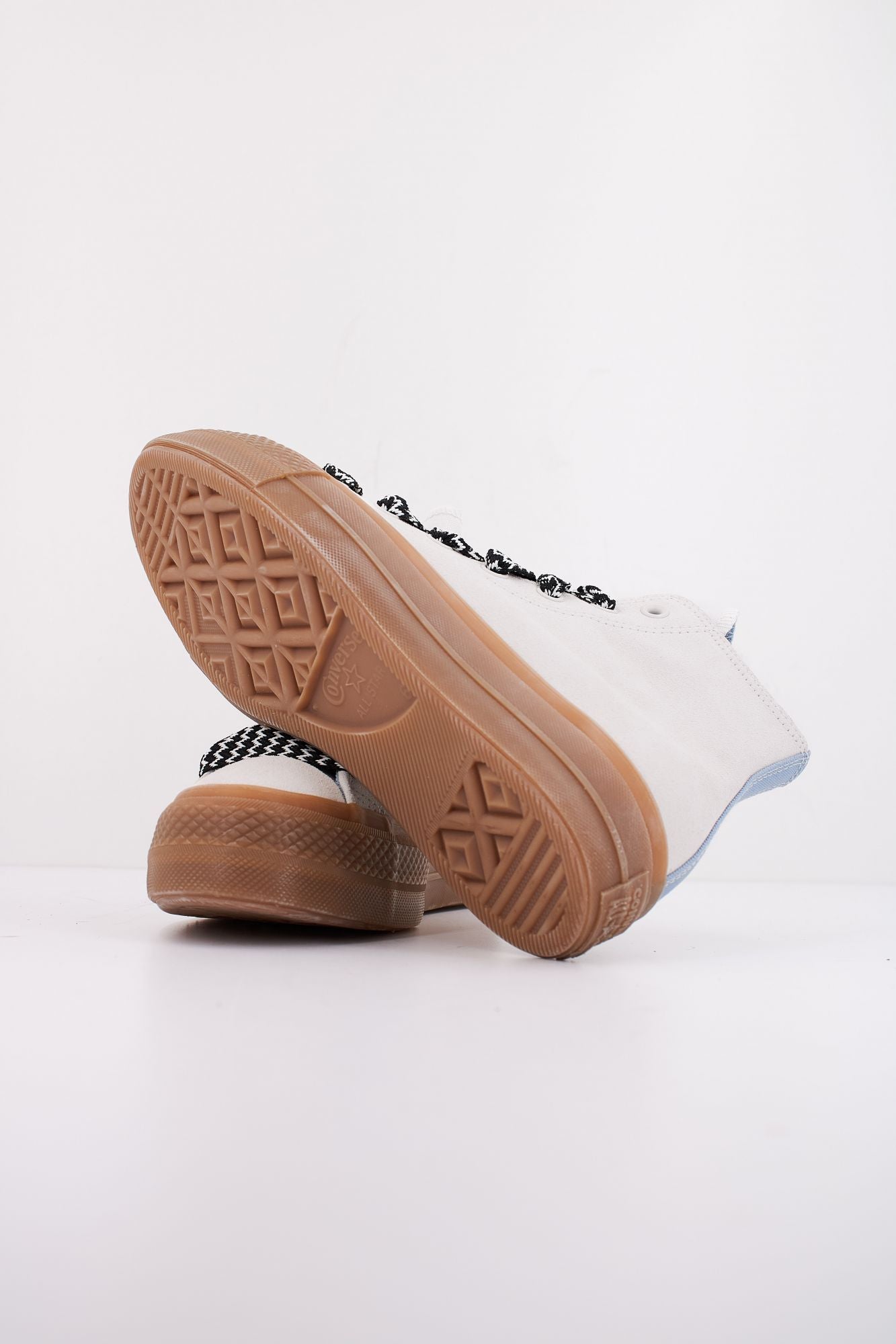 CONVERSE CHUCK TAYLOR ALL STAR LIFT en color BLANCO (5)