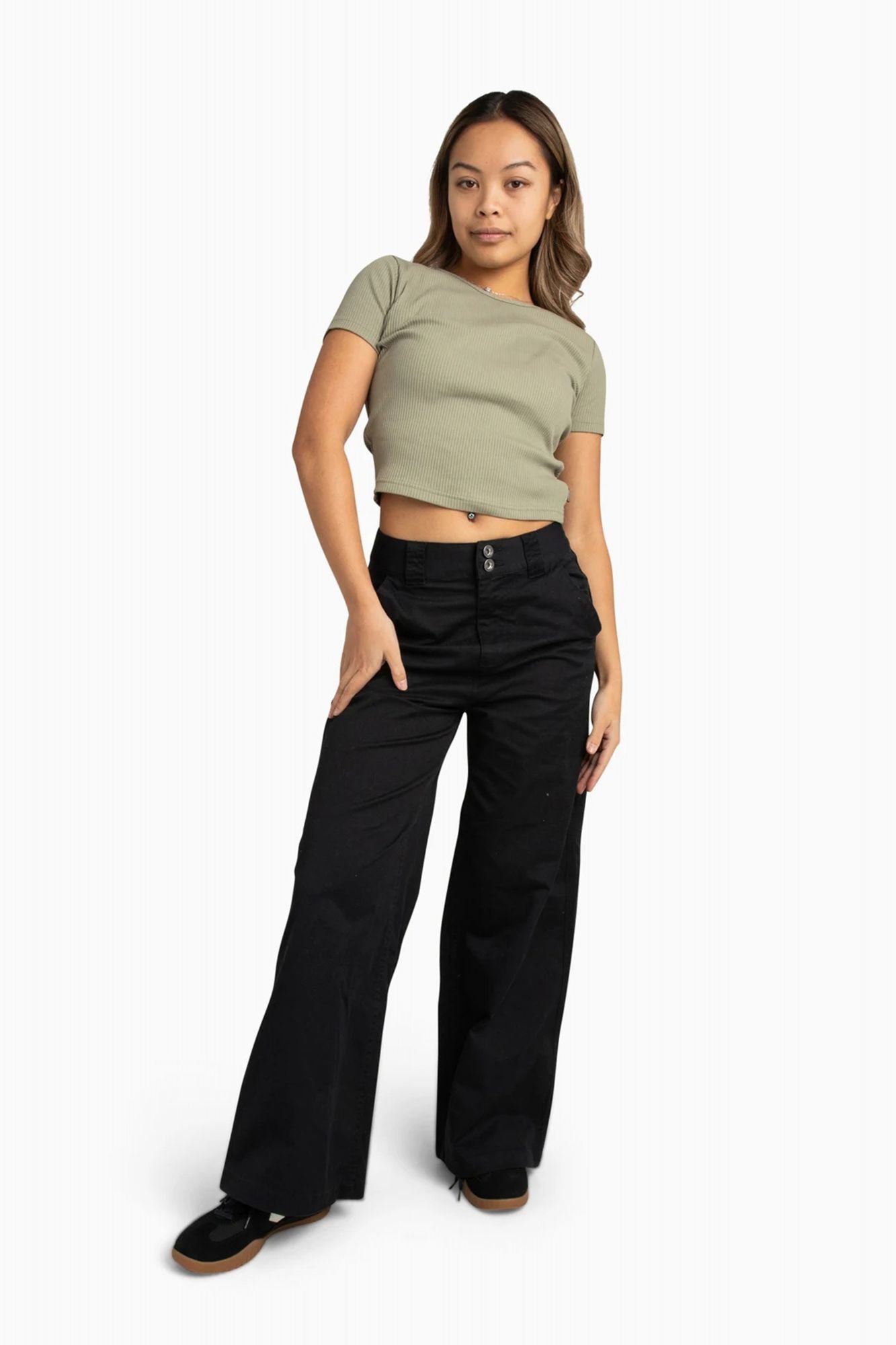 CONVERSE WOMEN'S CONVERSE RIBBED SLIM en color VERDE (4)