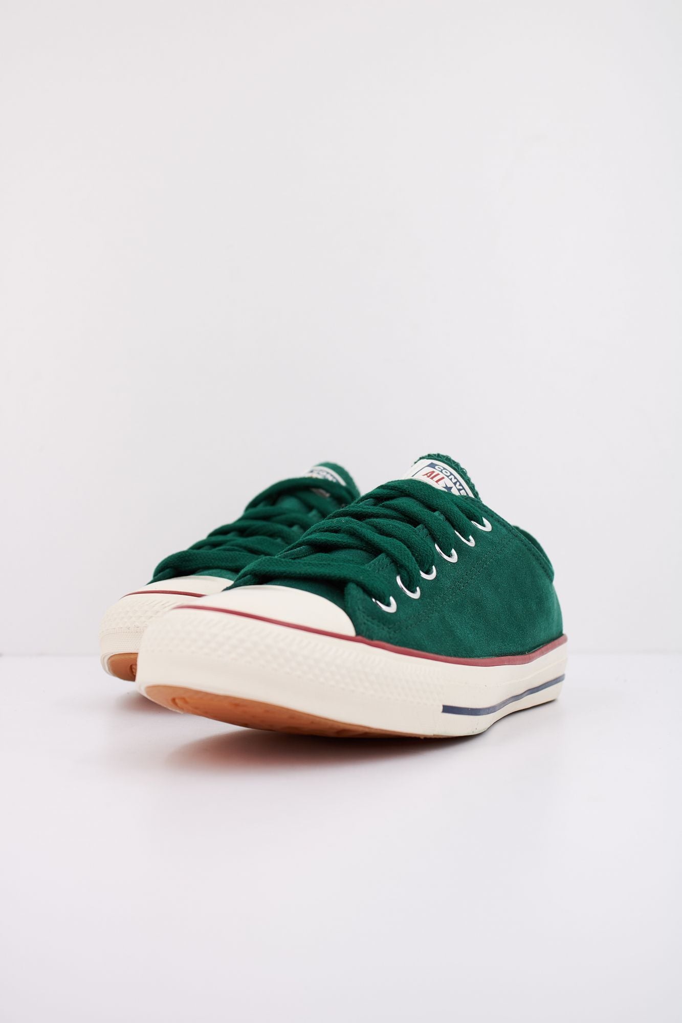 CONVERSE CHUCK TAYLOR ALL STAR SUEDE en color VERDE (2)