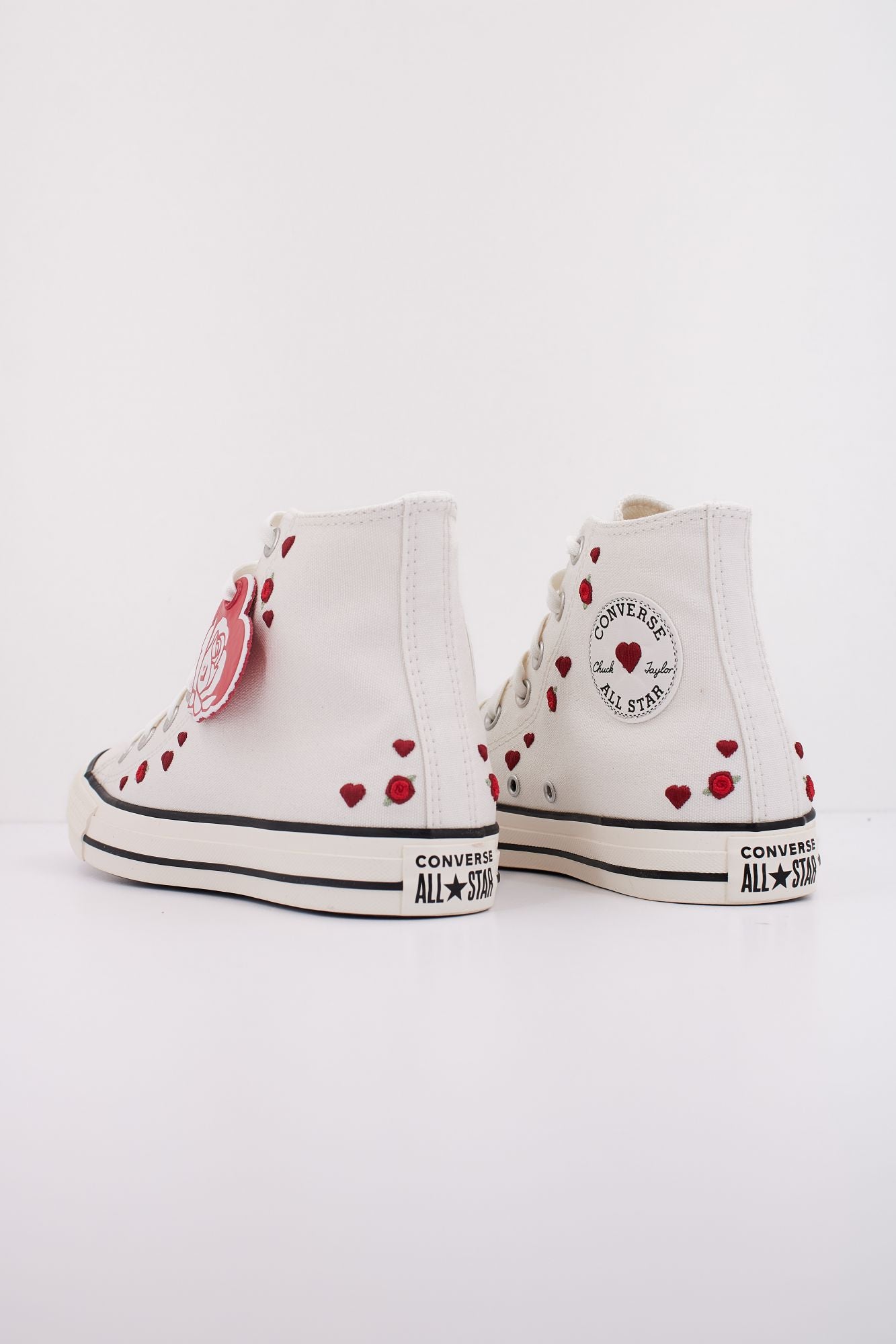 CONVERSE CHUCK TAYLOR ALL STAR en color BLANCO (4)