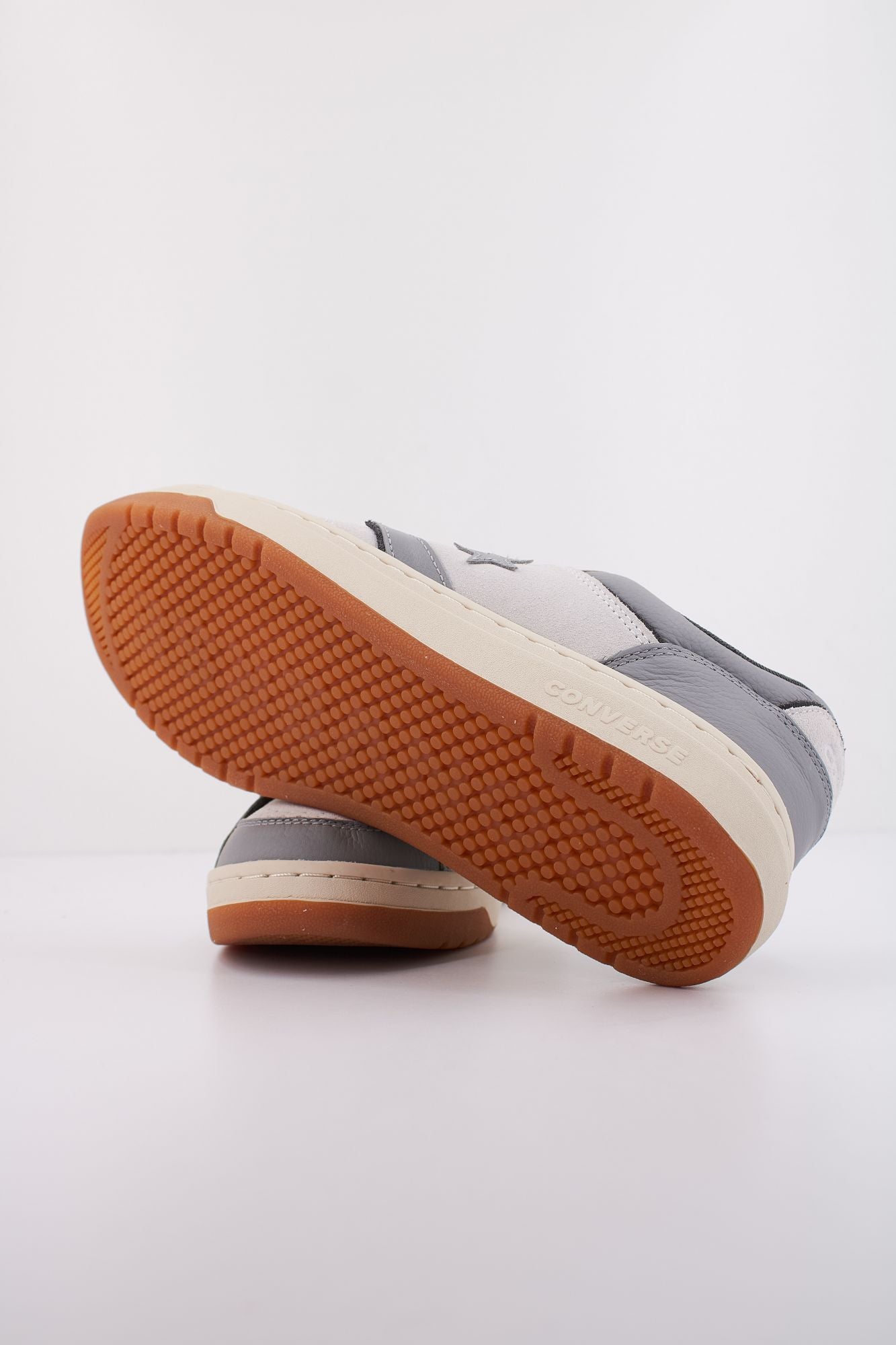 CONVERSE PRO BLAZE CLASSIC LEATHER & SUEDE en color GRIS (5)