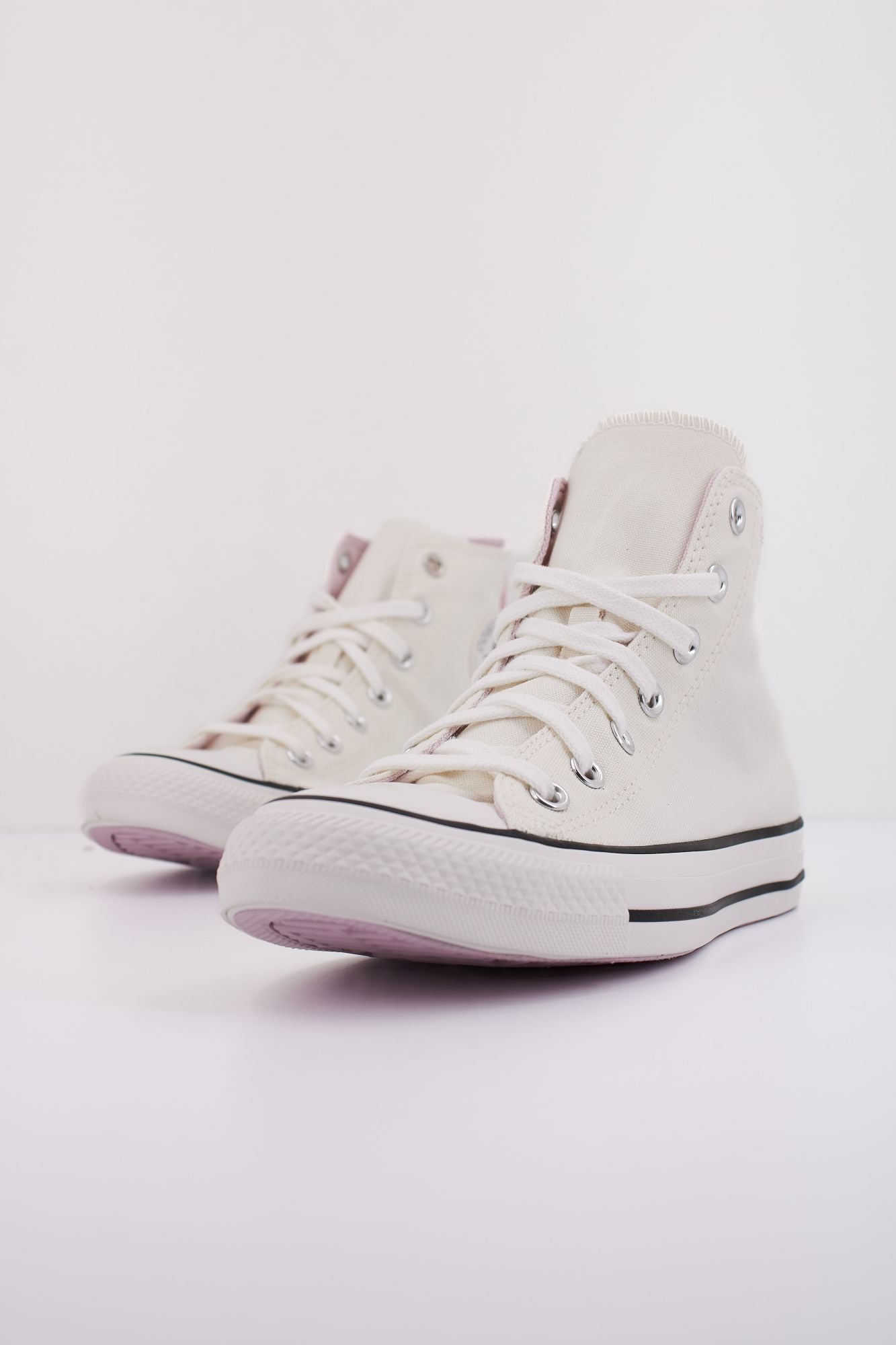 CONVERSE CHUCK TAYLOR ALL STAR CROCHET LACES en color BLANCO (2)