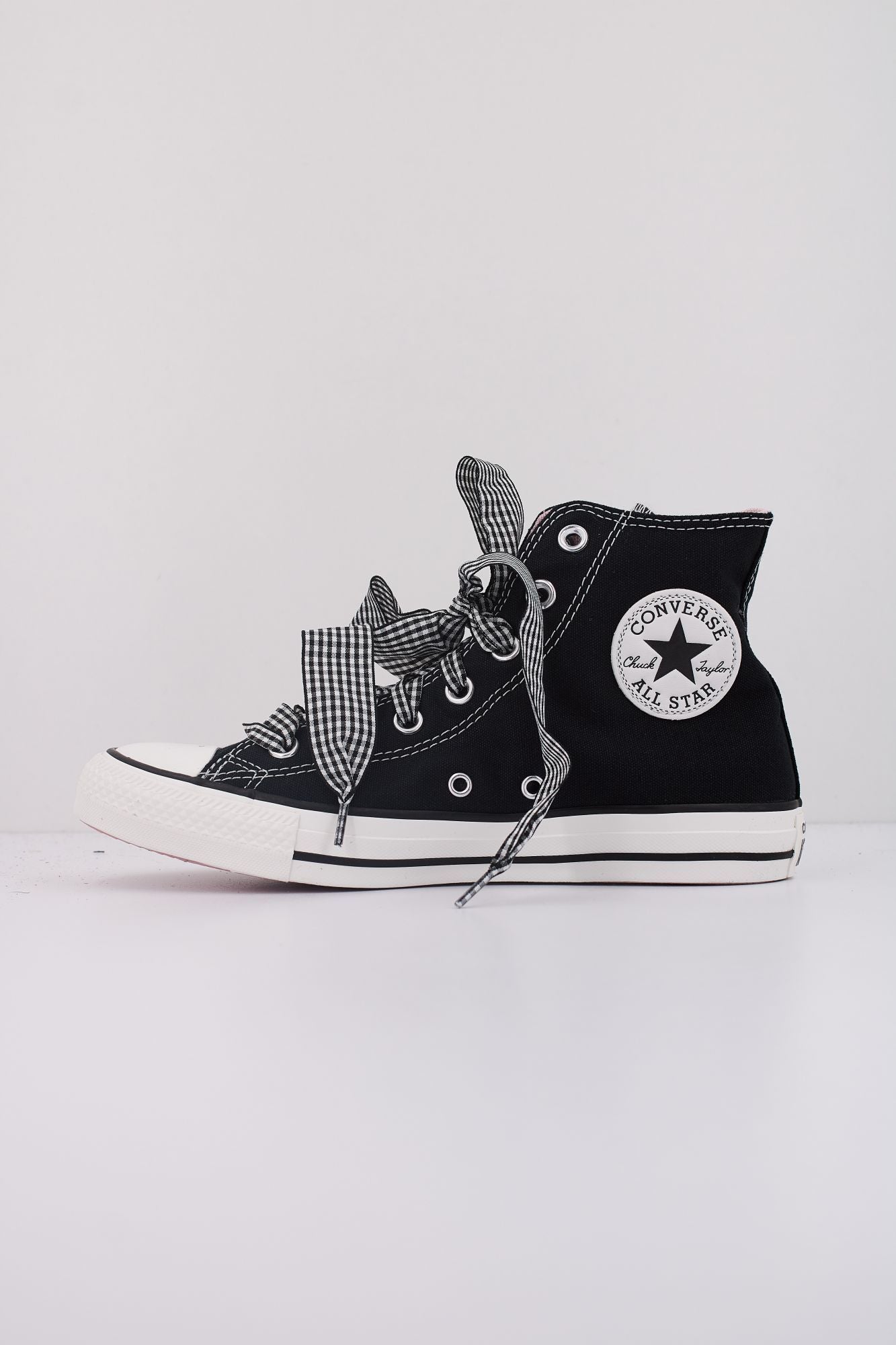 CONVERSE CHUCK TAYLOR ALL STAR en color NEGRO (1)