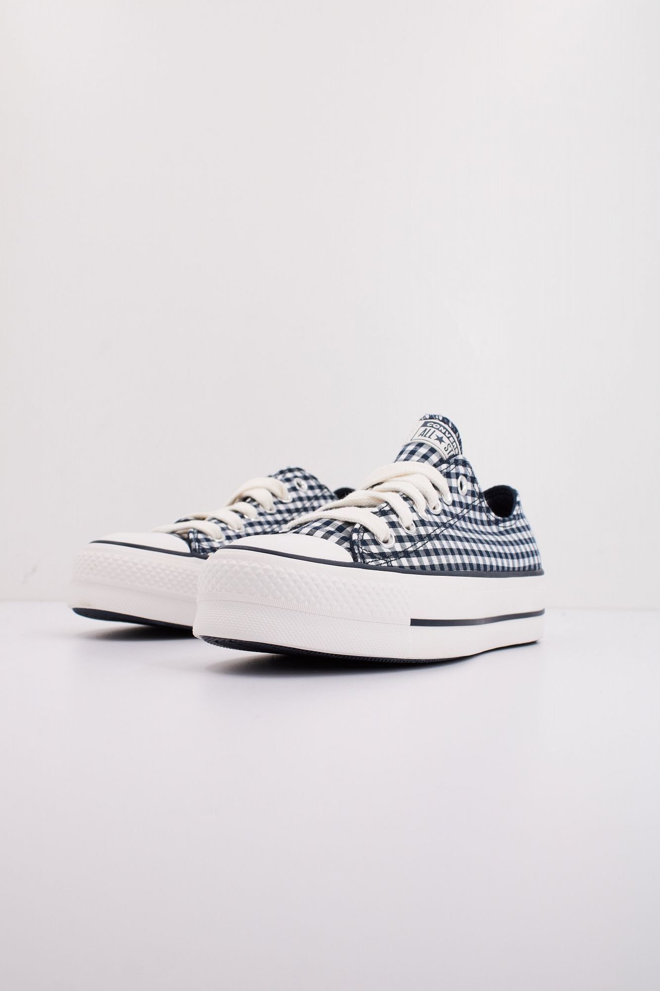 CONVERSE CHUCK TAYLOR ALL STAR LIFT en color AZUL (2)