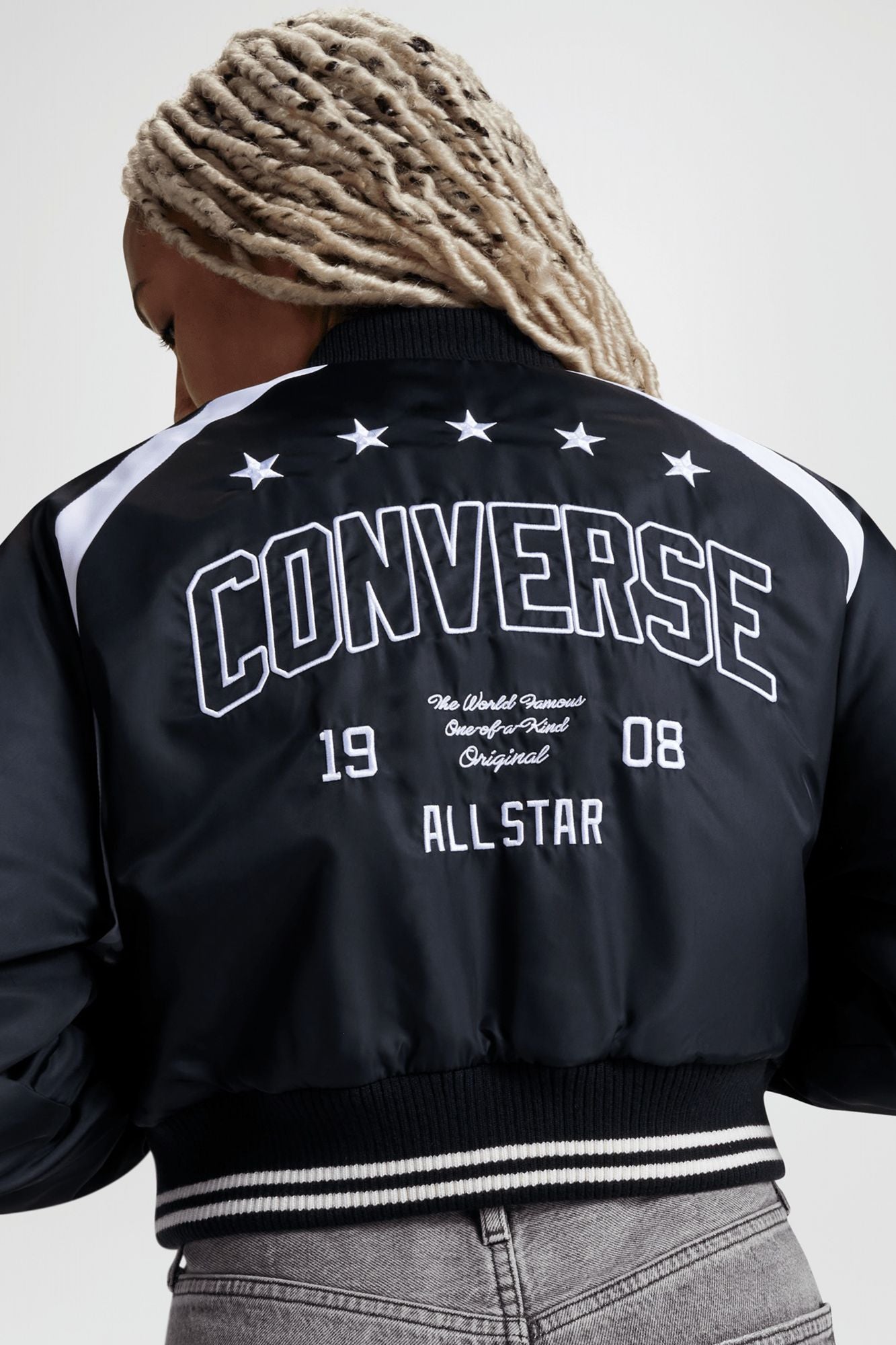 CONVERSE RETRO ALL STAR VARSITY JACKET en color NEGRO (3)