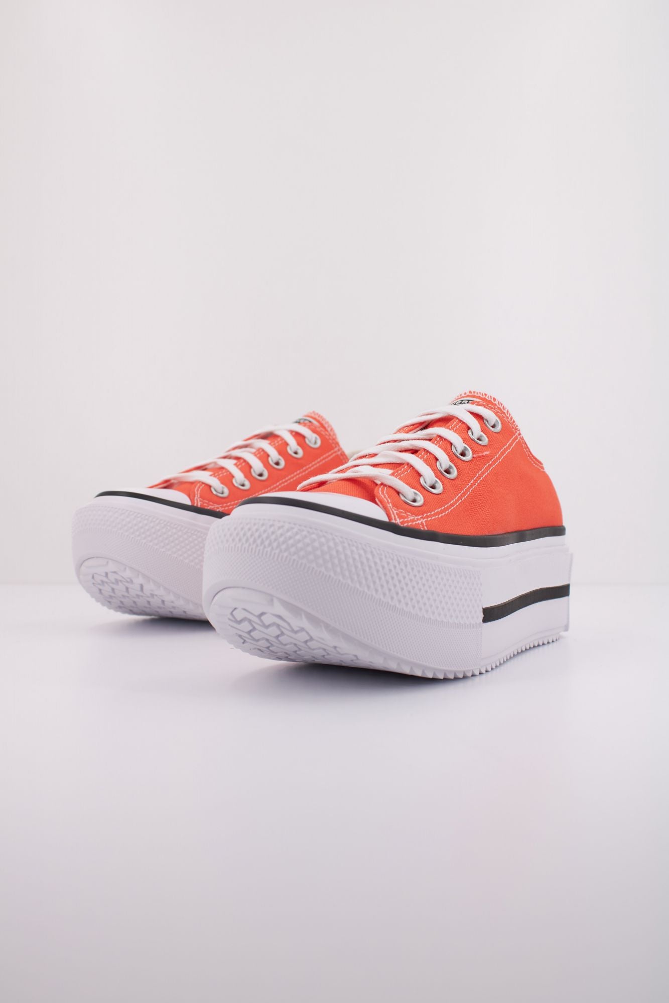 CONVERSE CHUCK TAYLOR ALL STAR LIFT DOUBLE STACK OX en color ROJO (2)