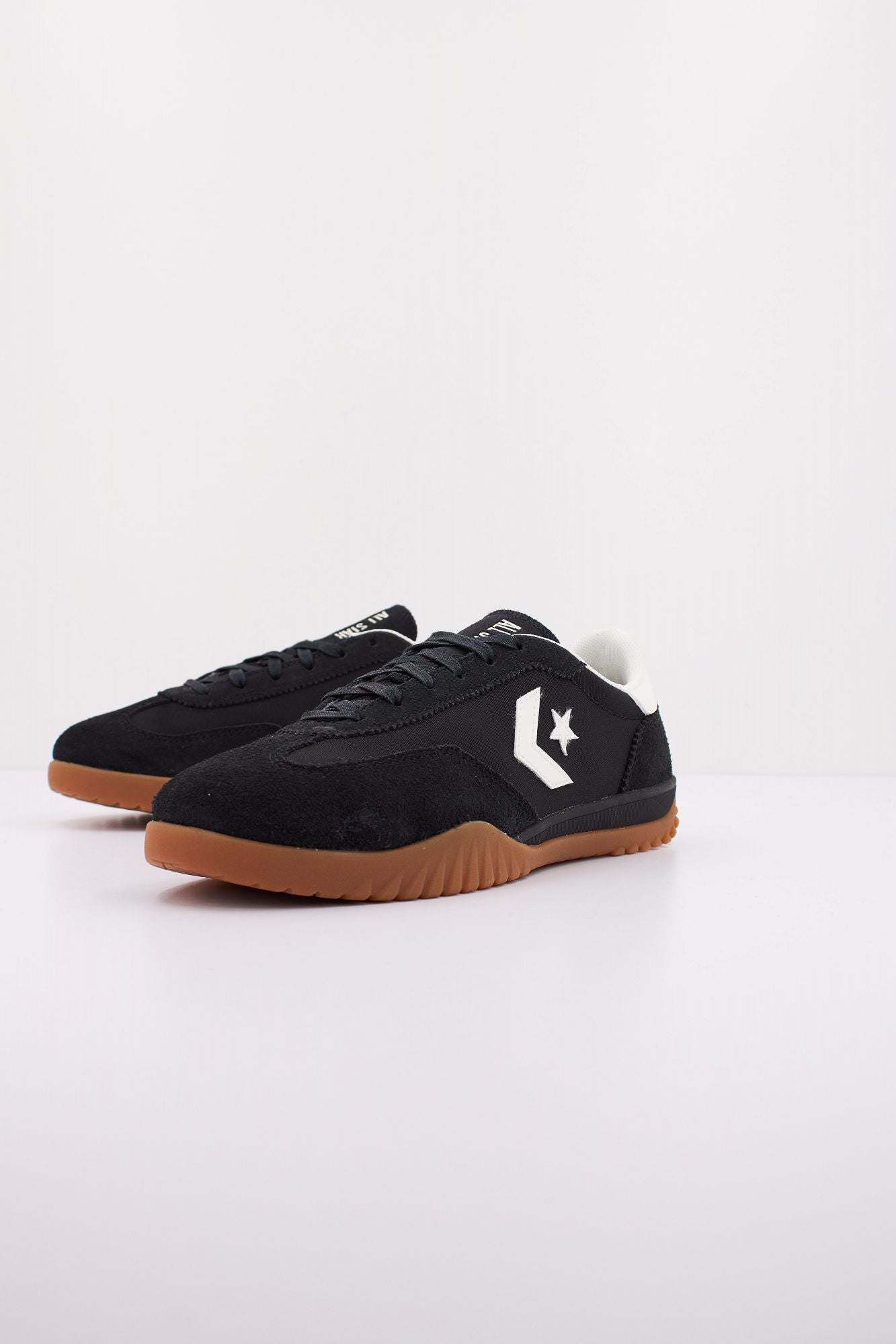 CONVERSE RUN STAR TRAINER en color NEGRO (2)
