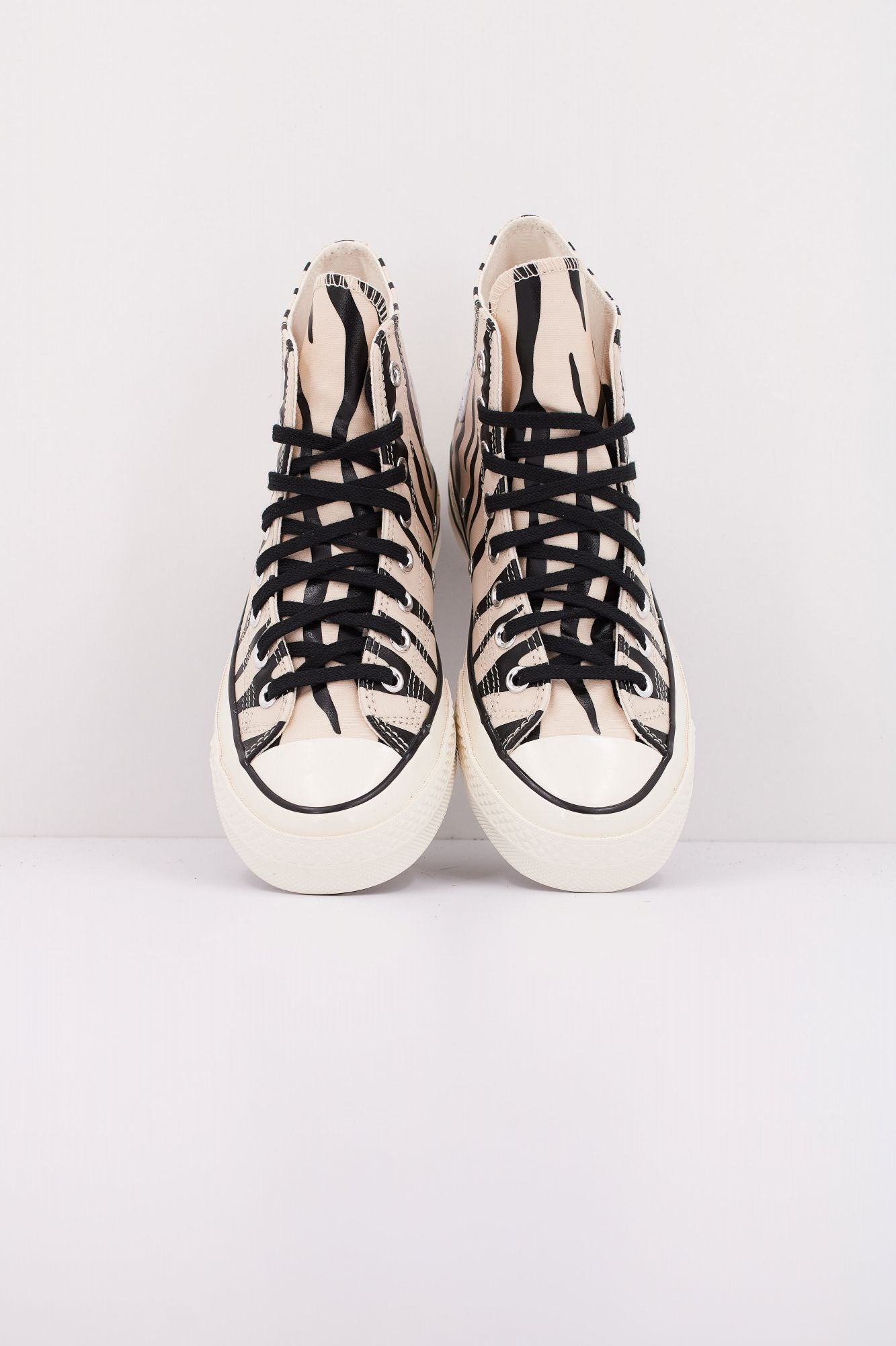 CONVERSE GLOW-IN-THE-DARK ZEBRA PRIN en color ANIMAL PRINT (3)