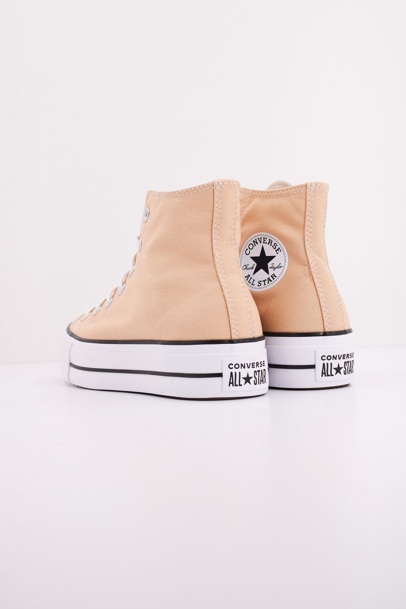 CONVERSE CHUCK TAYLOR ALL STAR LIFT HI en color NARANJA (4)