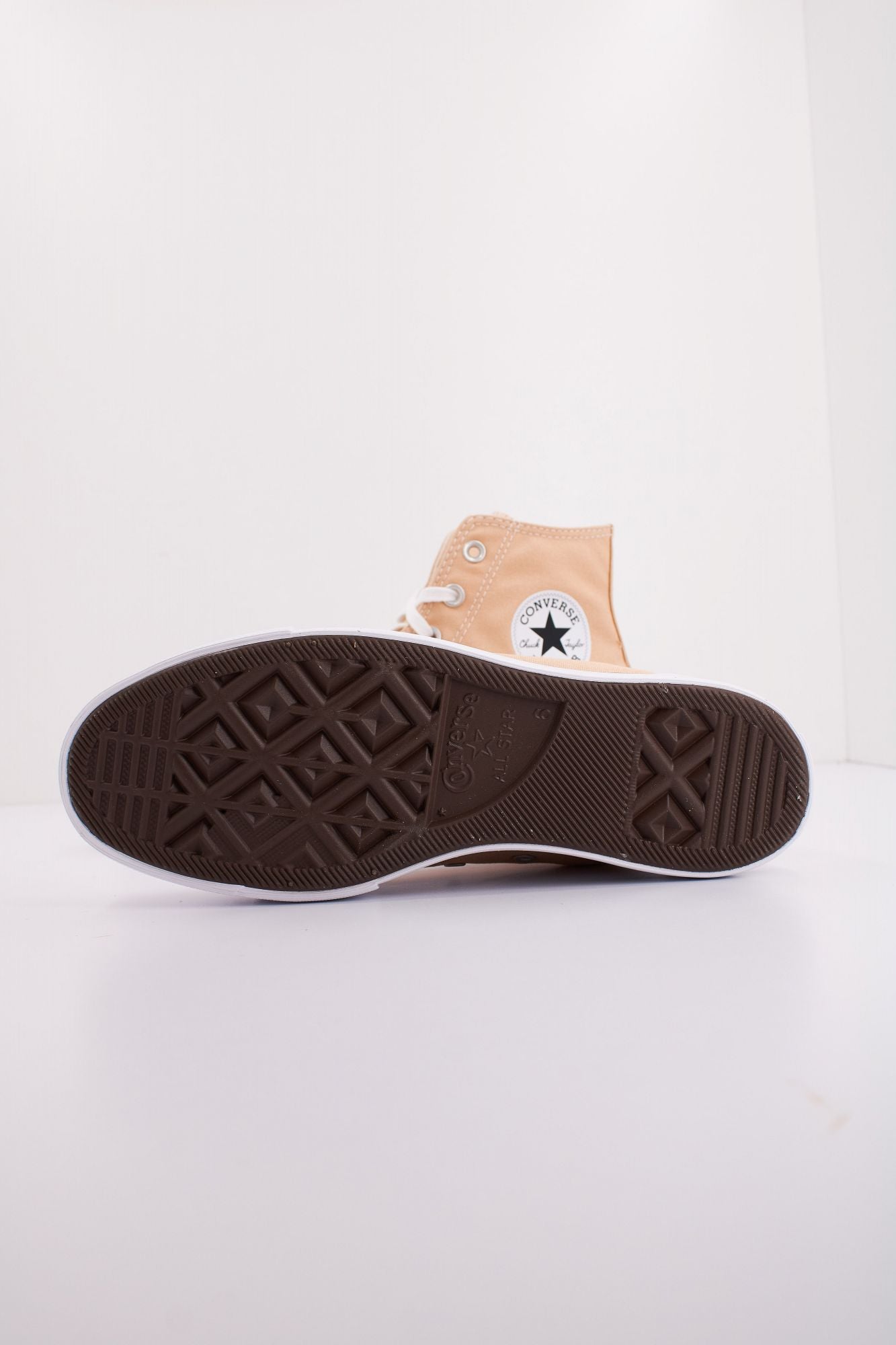 CONVERSE CHUCK TAYLOR ALL STAR LIFT HI en color NARANJA (5)